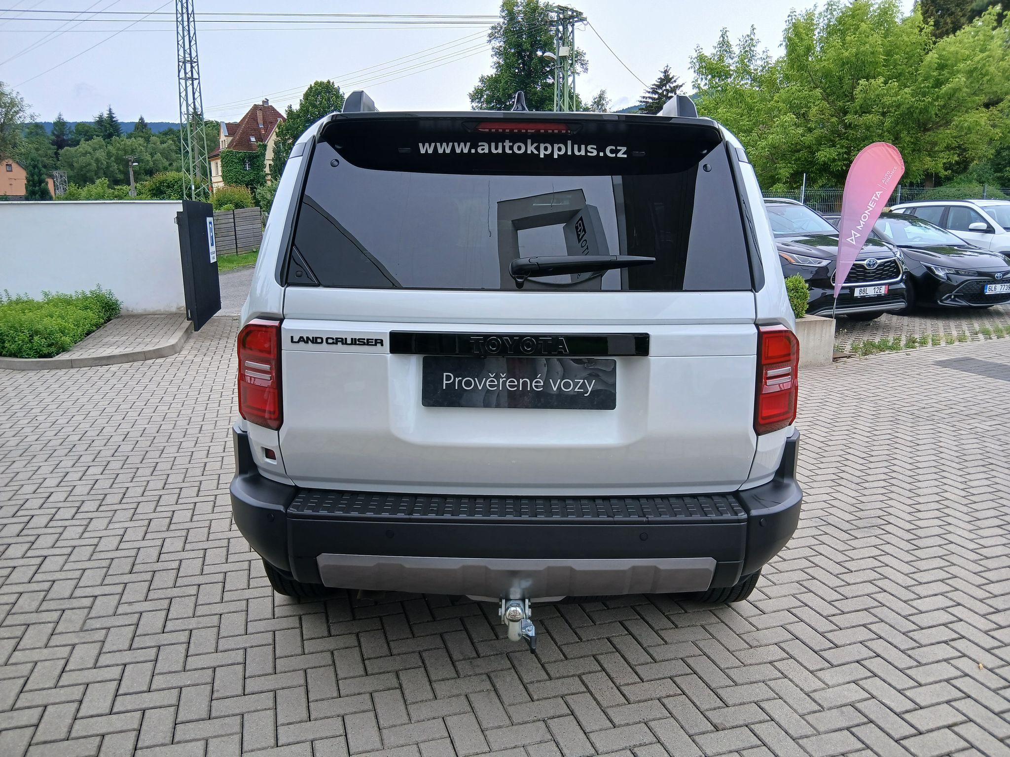 Toyota Land Cruiser, 2.8 D-4D 4x4 Executive JBL 8AT - fotka 5