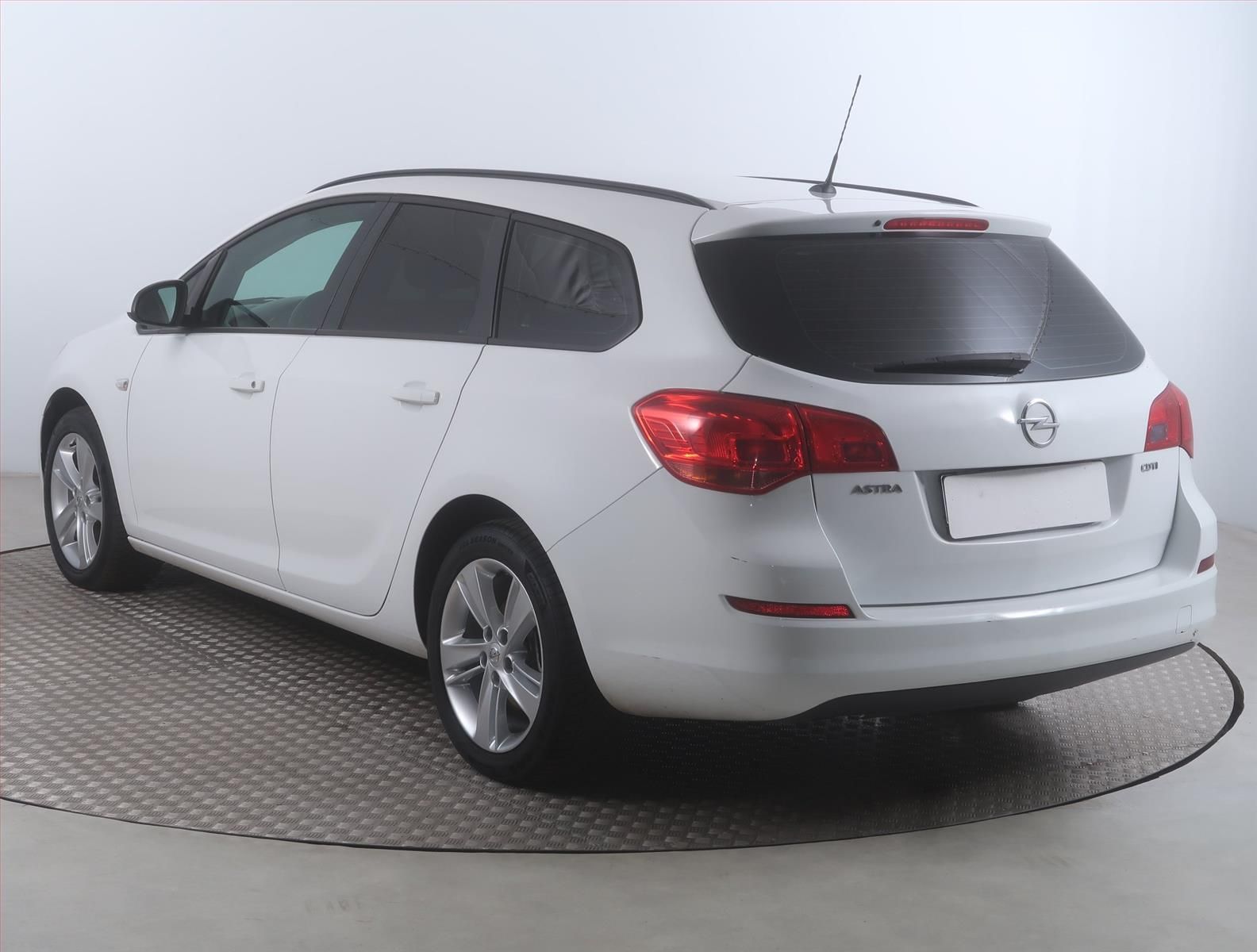 Opel Astra, 1.7 CDTI - fotka 4