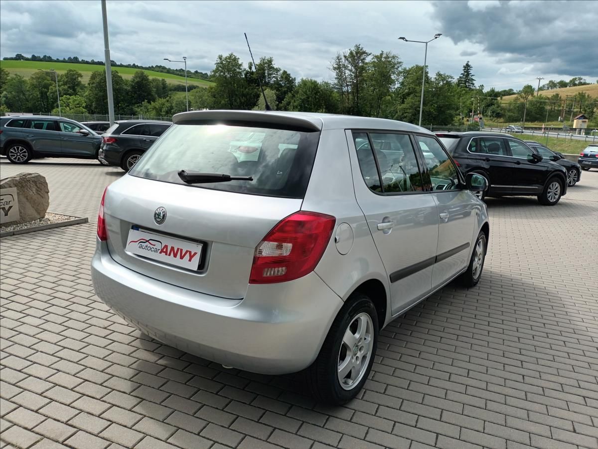 Škoda Fabia, 1,4 16V,63KW,KLIMA,VÝHŘEV,KOLA - fotka 5