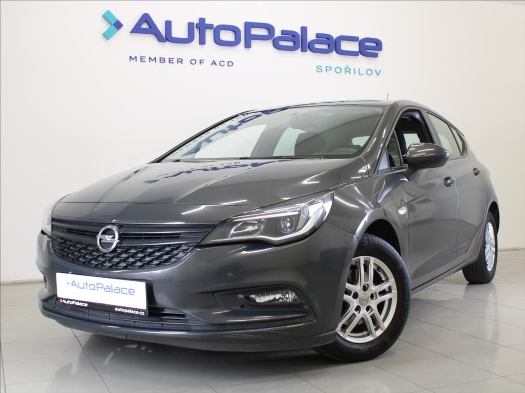 Opel Astra, 1,4 i 74kW 2.maj.ČR 127tkm.