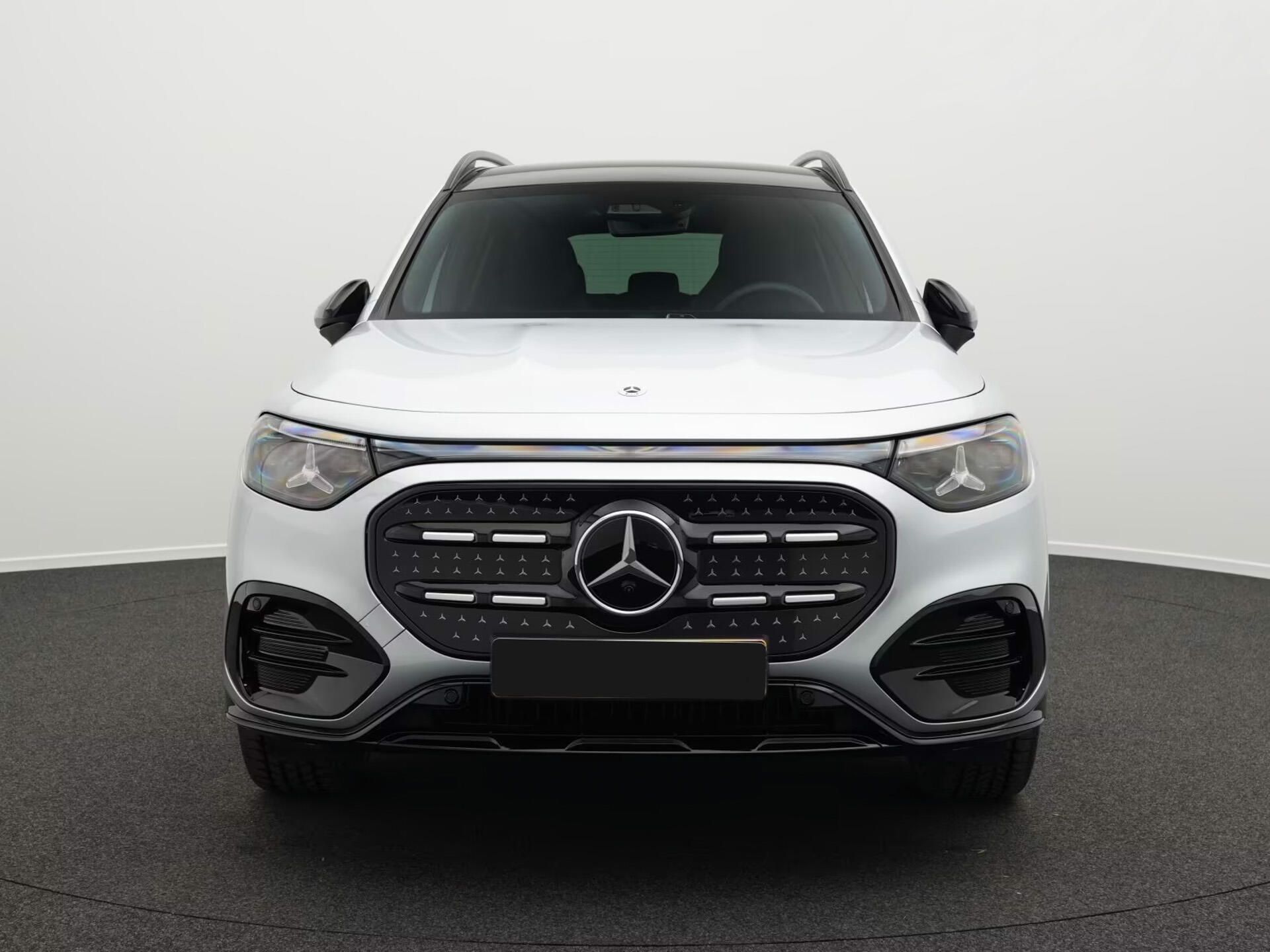 Mercedes-Benz GLB, 250+ AMG Advanced+ Pano MULTIB - fotka 2