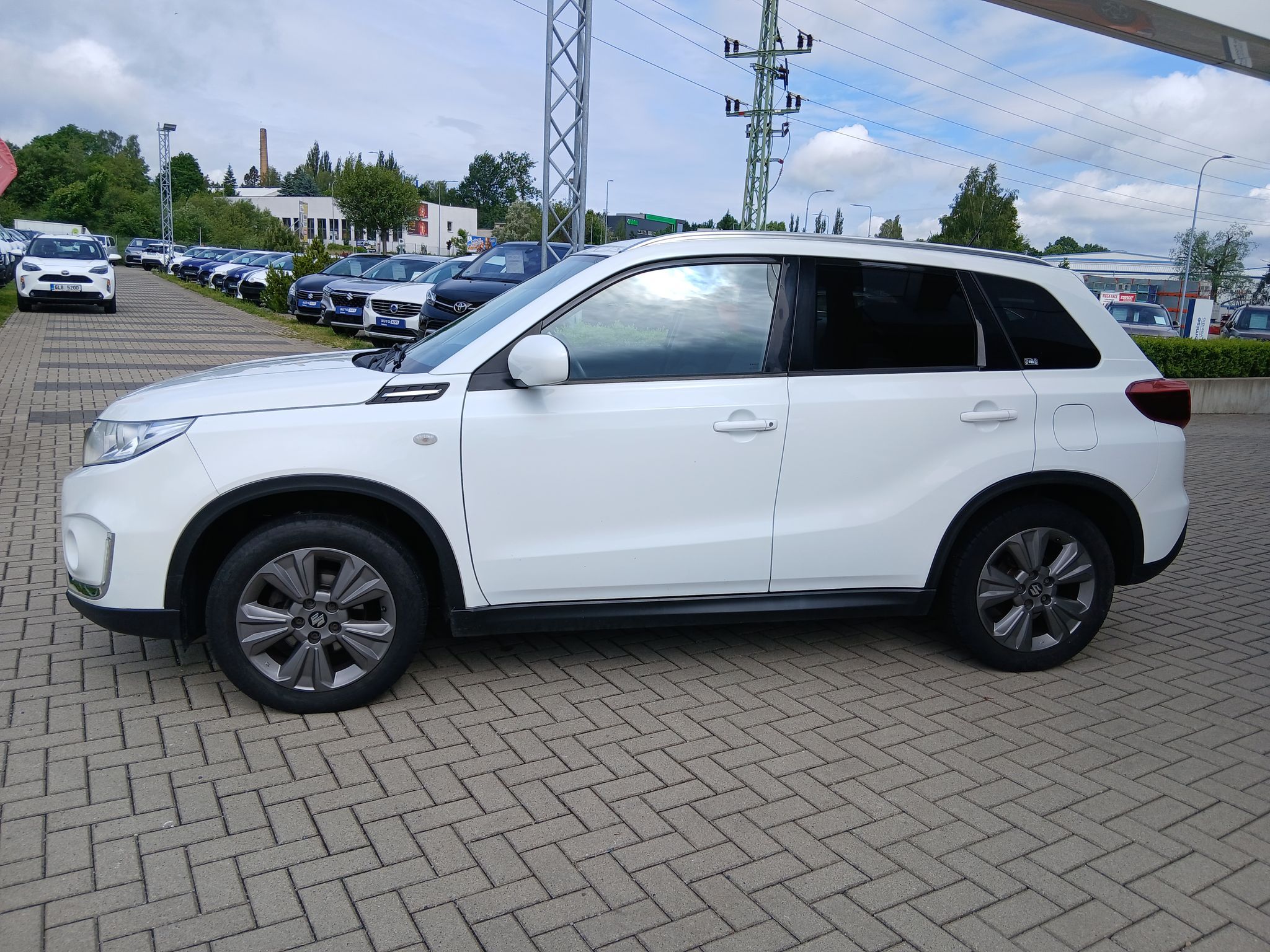 Suzuki Vitara, 1,4 BoosterJet 4x4 Premium +TZ - fotka 3