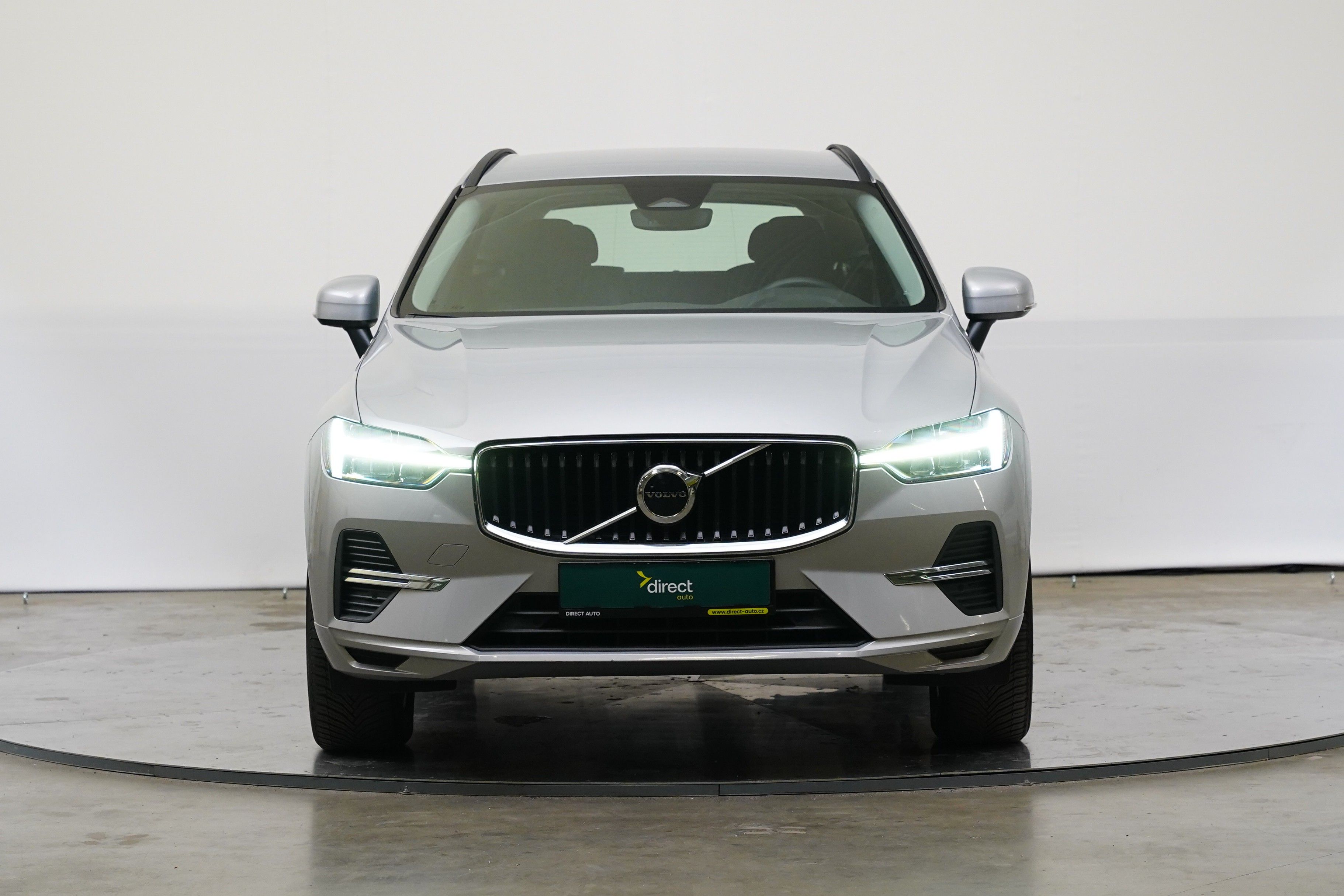 Volvo XC60, 2.0 D 145 kW - fotka 4
