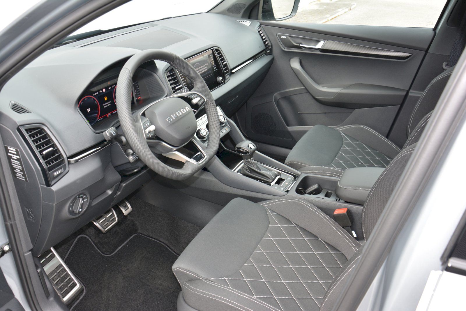 Škoda Karoq, SportLine 1,5 TSI 110 kW 7 AP - fotka 5