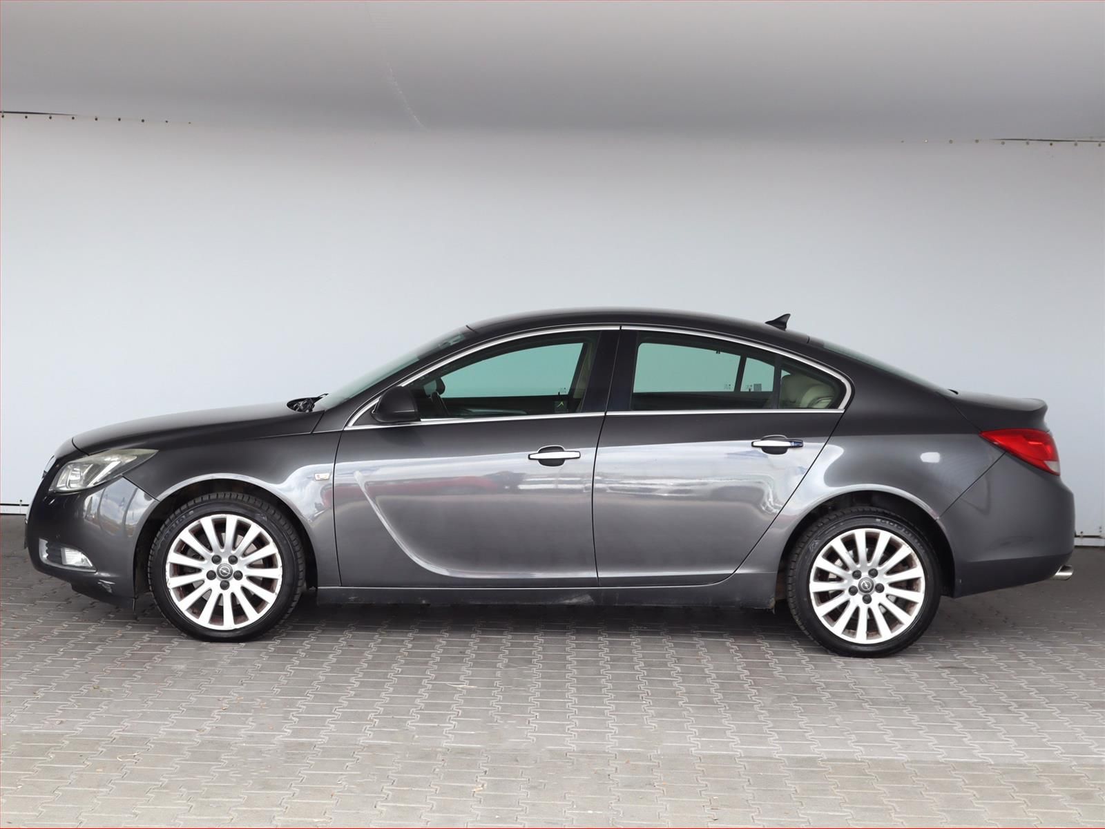 Opel Insignia, 2.0 Turbo, Automat - fotka 3