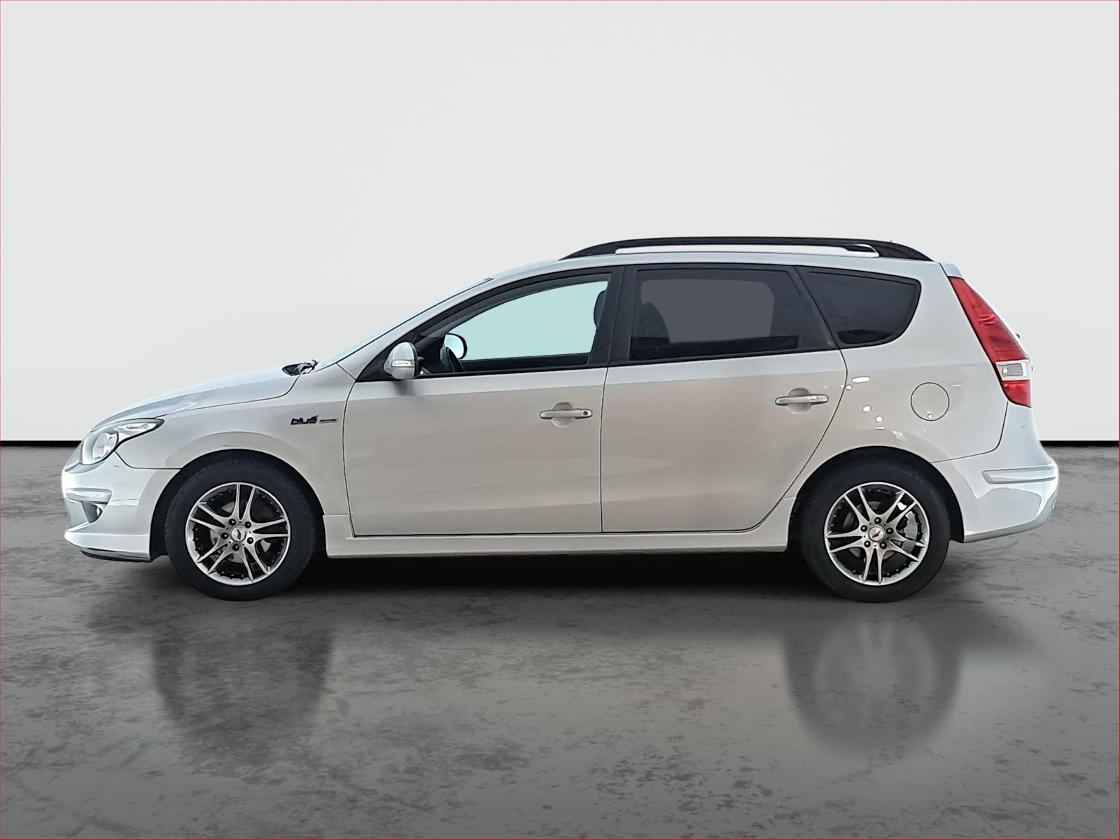 Hyundai i30, 1.6 CRDi, v provozu - fotka 3