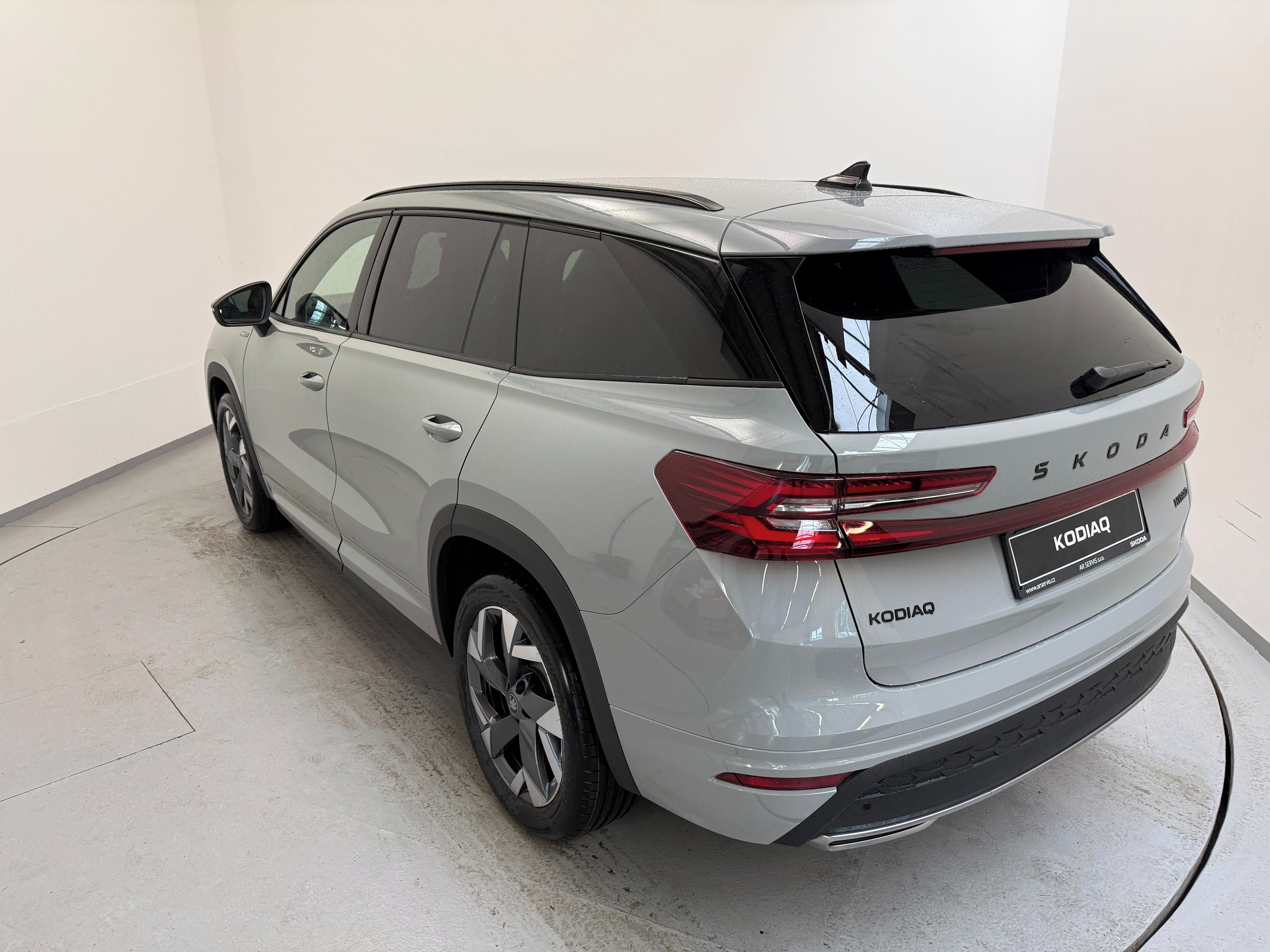 Škoda Kodiaq, Sportline 1,5 TSI 110 kW m-HEV - fotka 3