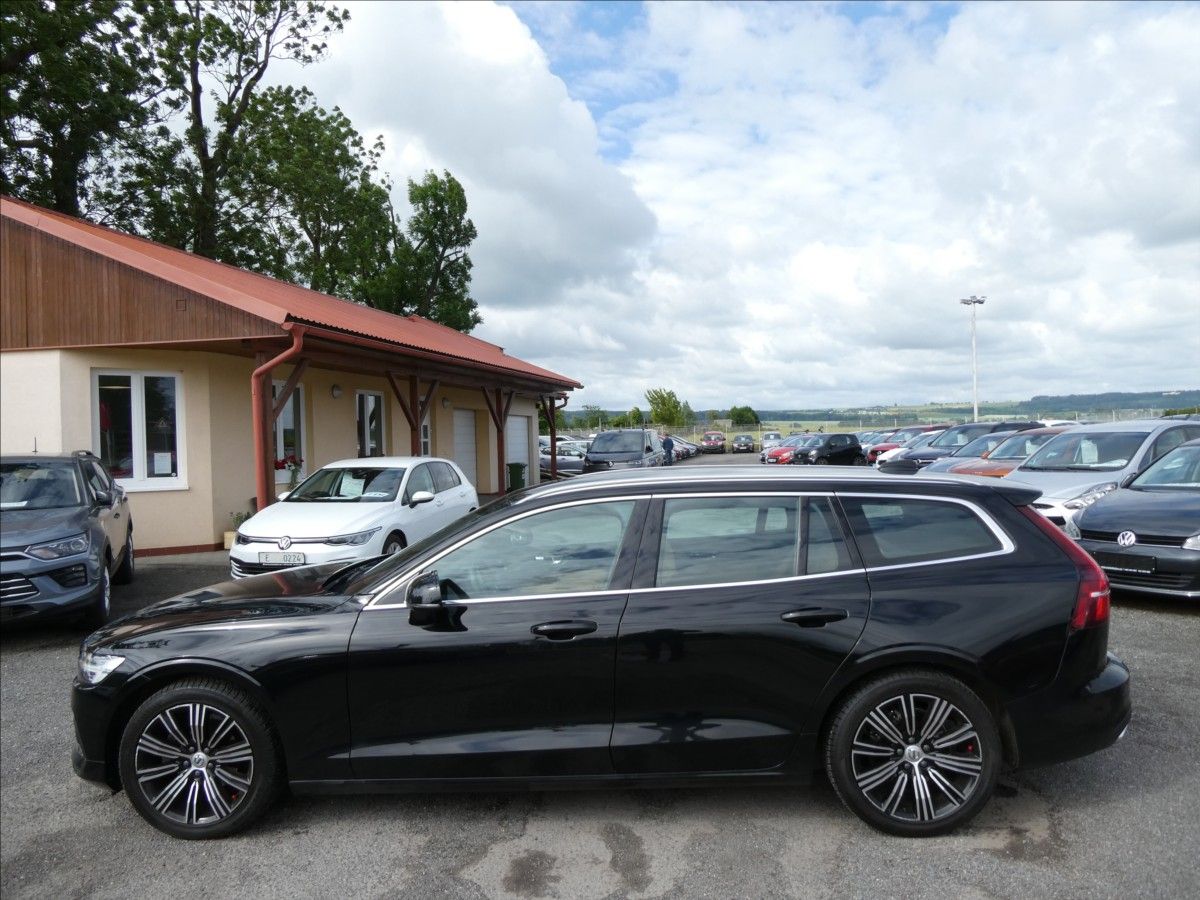 Volvo V60, 2,0 D3 AWD Inscription,DPH,ČR - fotka 6