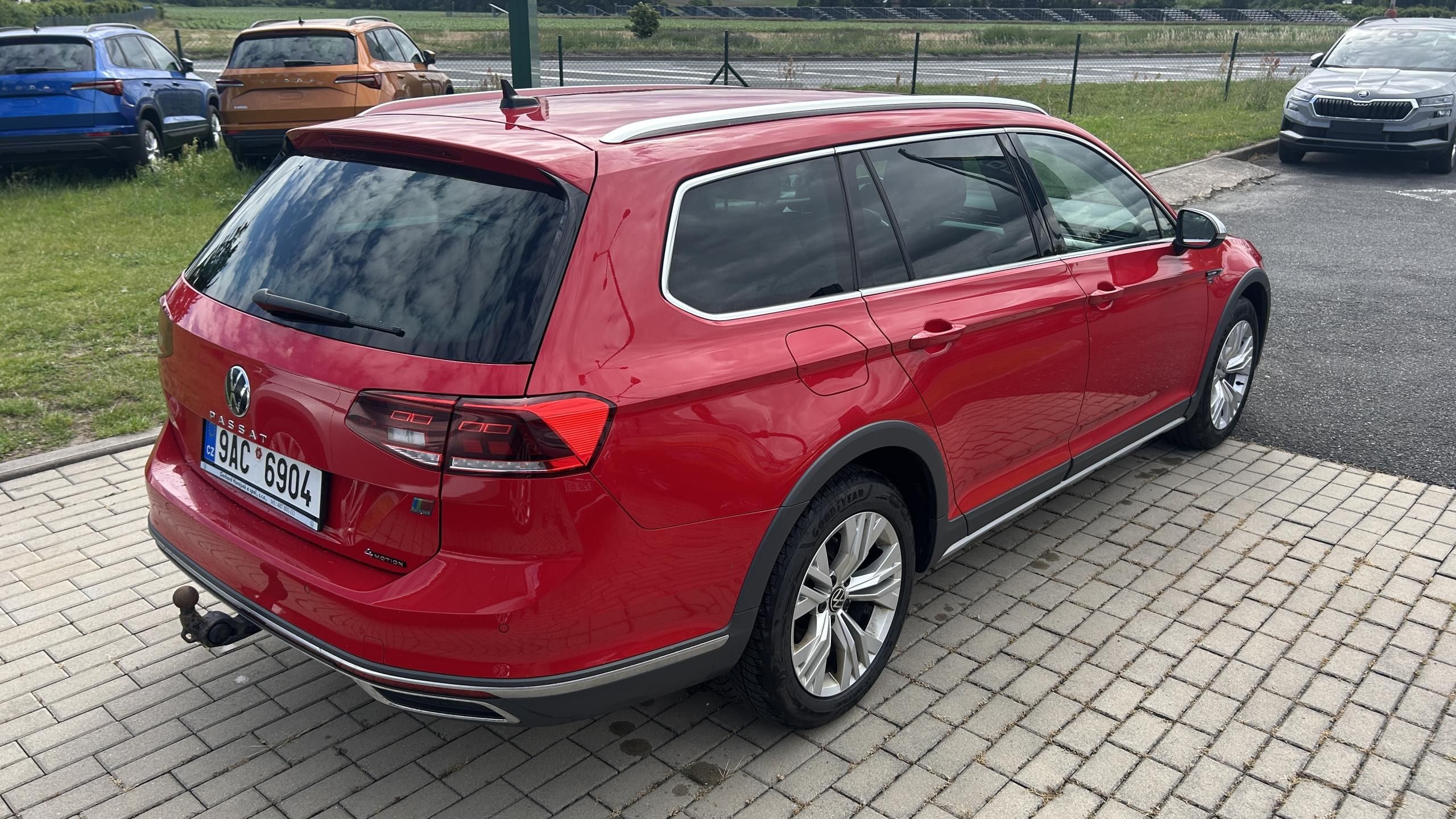 Volkswagen Passat, 2.0 TDI 147kW DSG Alltrack - fotka 4