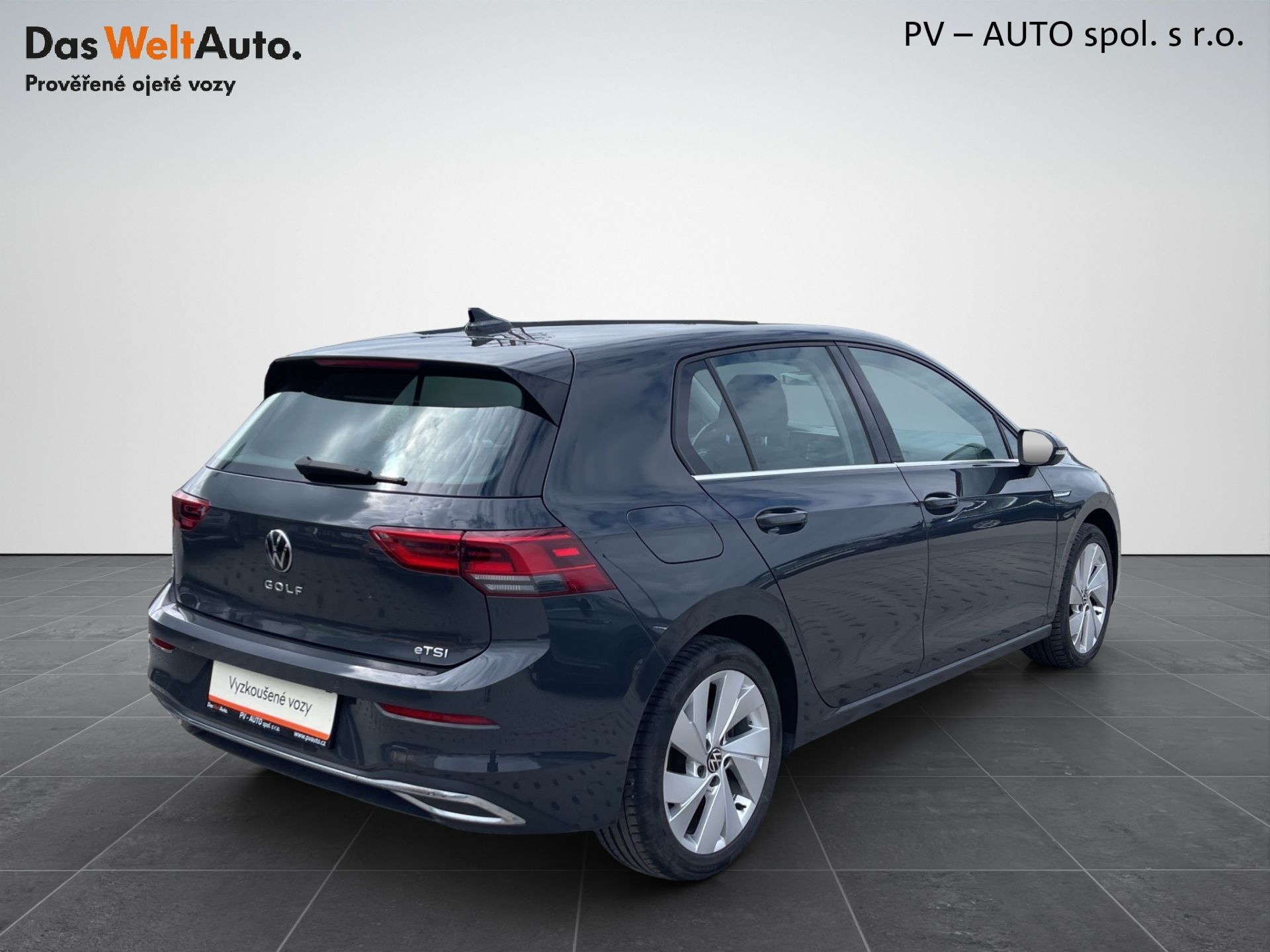 Volkswagen Golf, 1,5 eTSI 110 kW DSG Style Plus - fotka 2