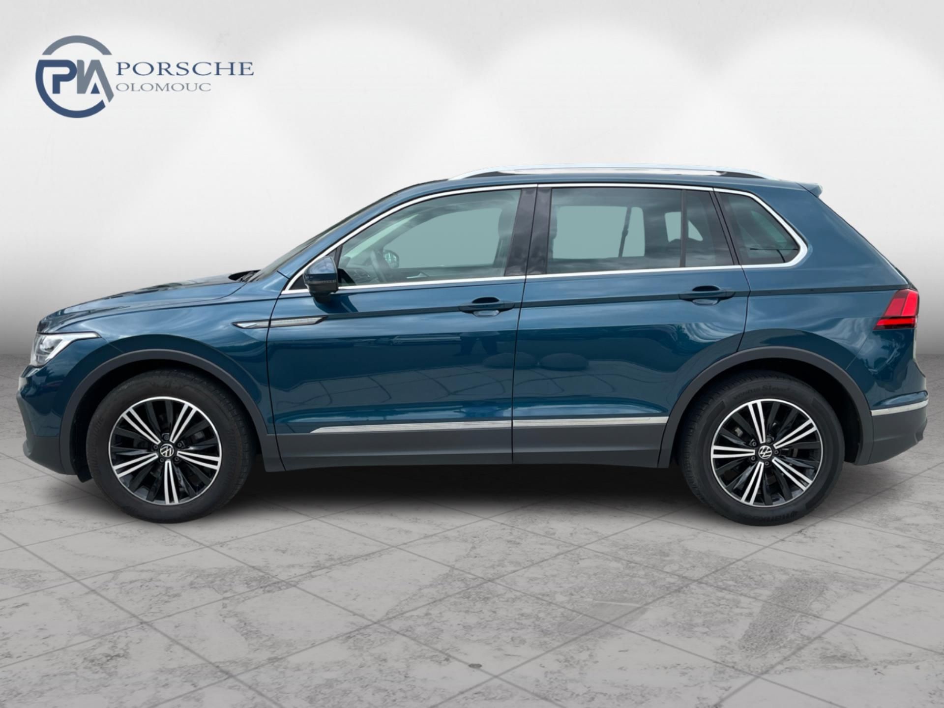 Volkswagen Tiguan, Life 2.0 TDI 110 kW DSG - fotka 4