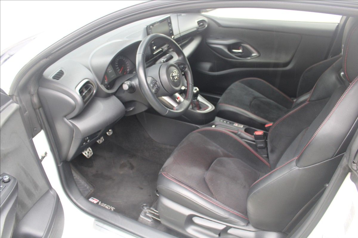 Toyota Yaris, 1,6   GR Záruka - fotka 5