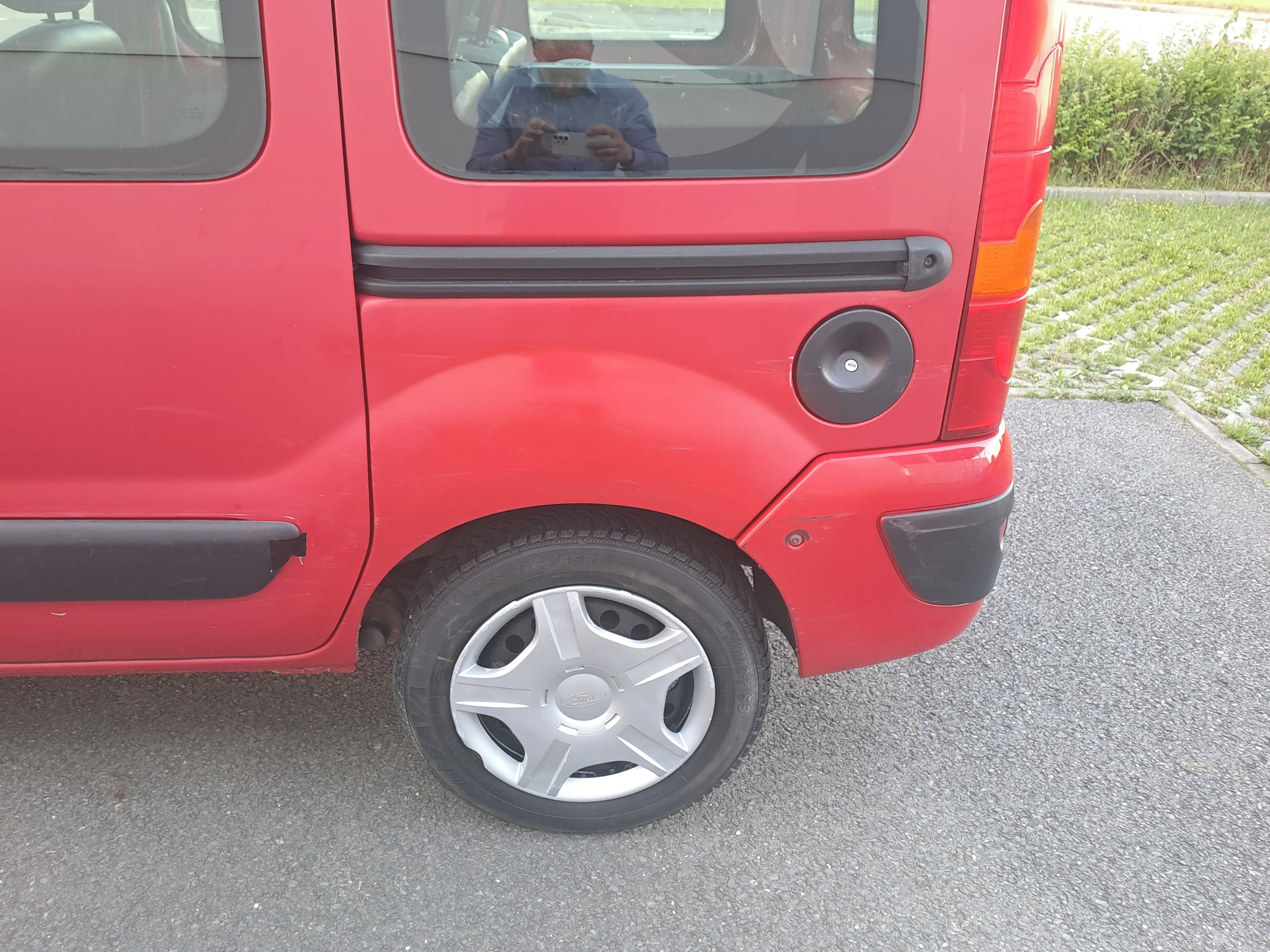 Renault Kangoo, 1.2i 1.MAJ NOVÁ STK DO 06/2028 - fotka 5
