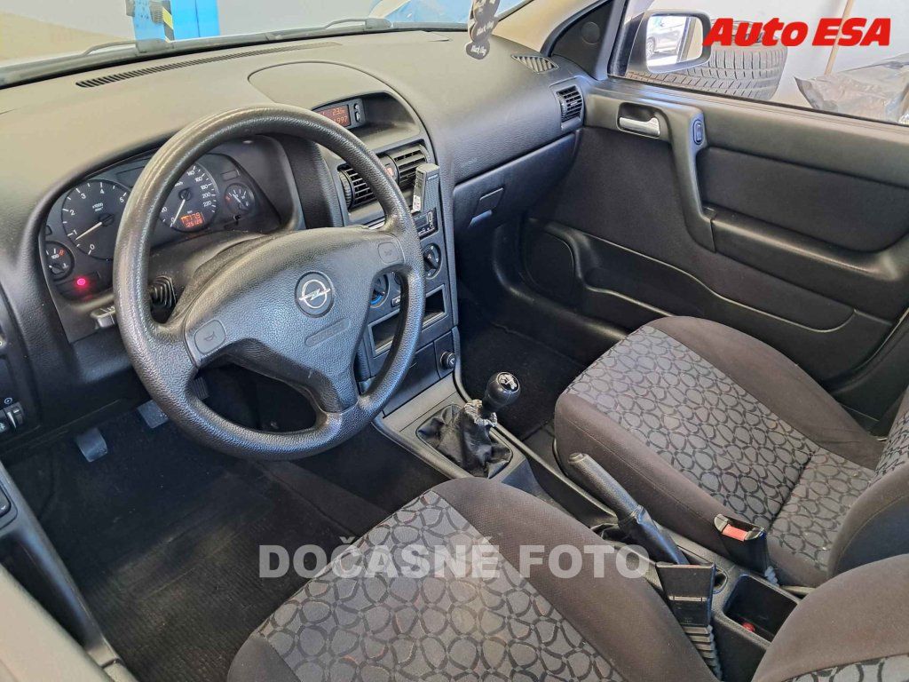Opel Astra, 1.6i - fotka 3