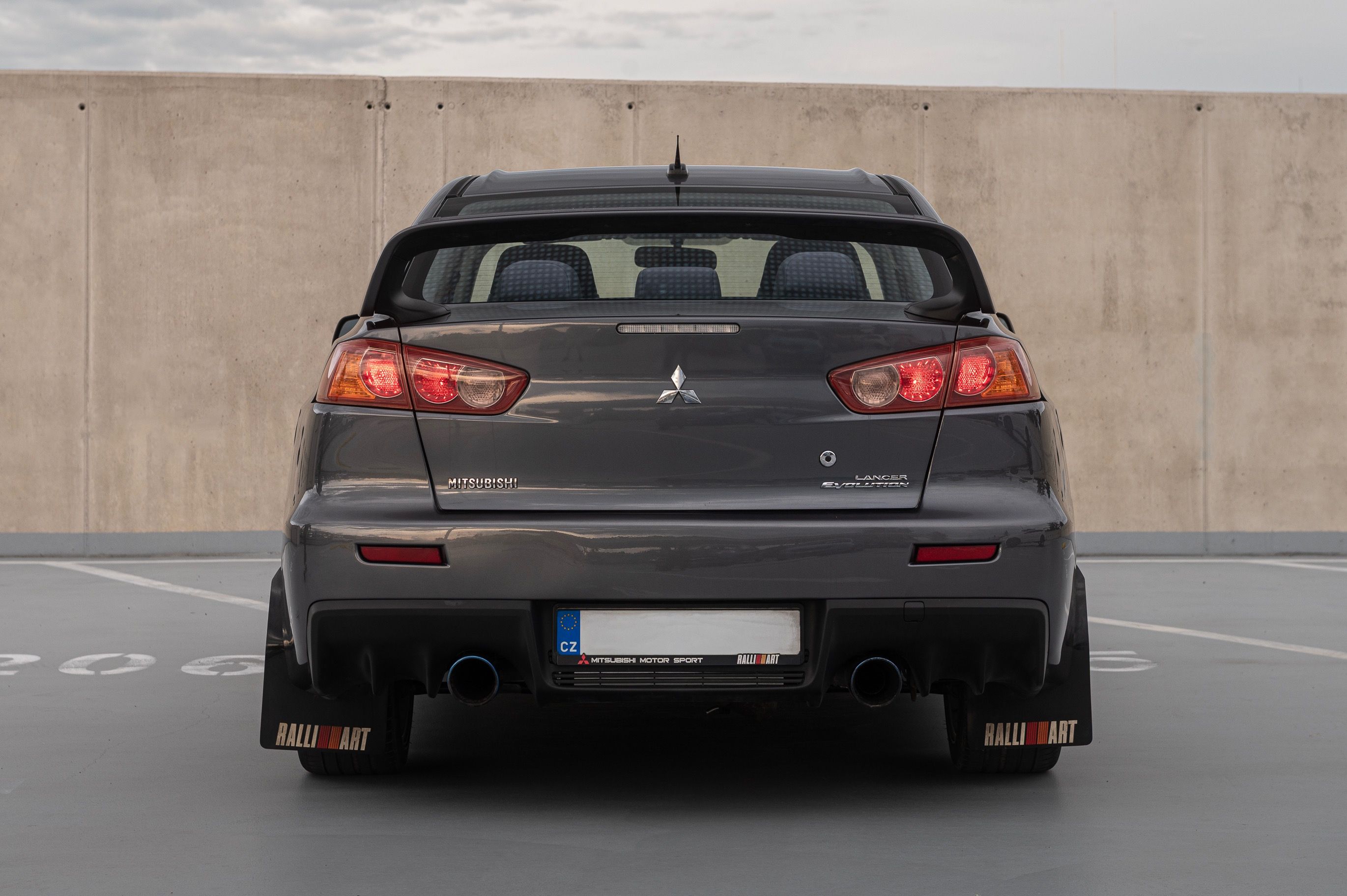 Mitsubishi Lancer, Evo X Manual - fotka 6