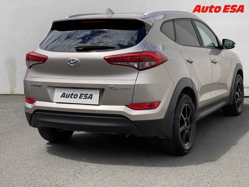 Hyundai Tucson, 1.7 CRDi - fotka 4