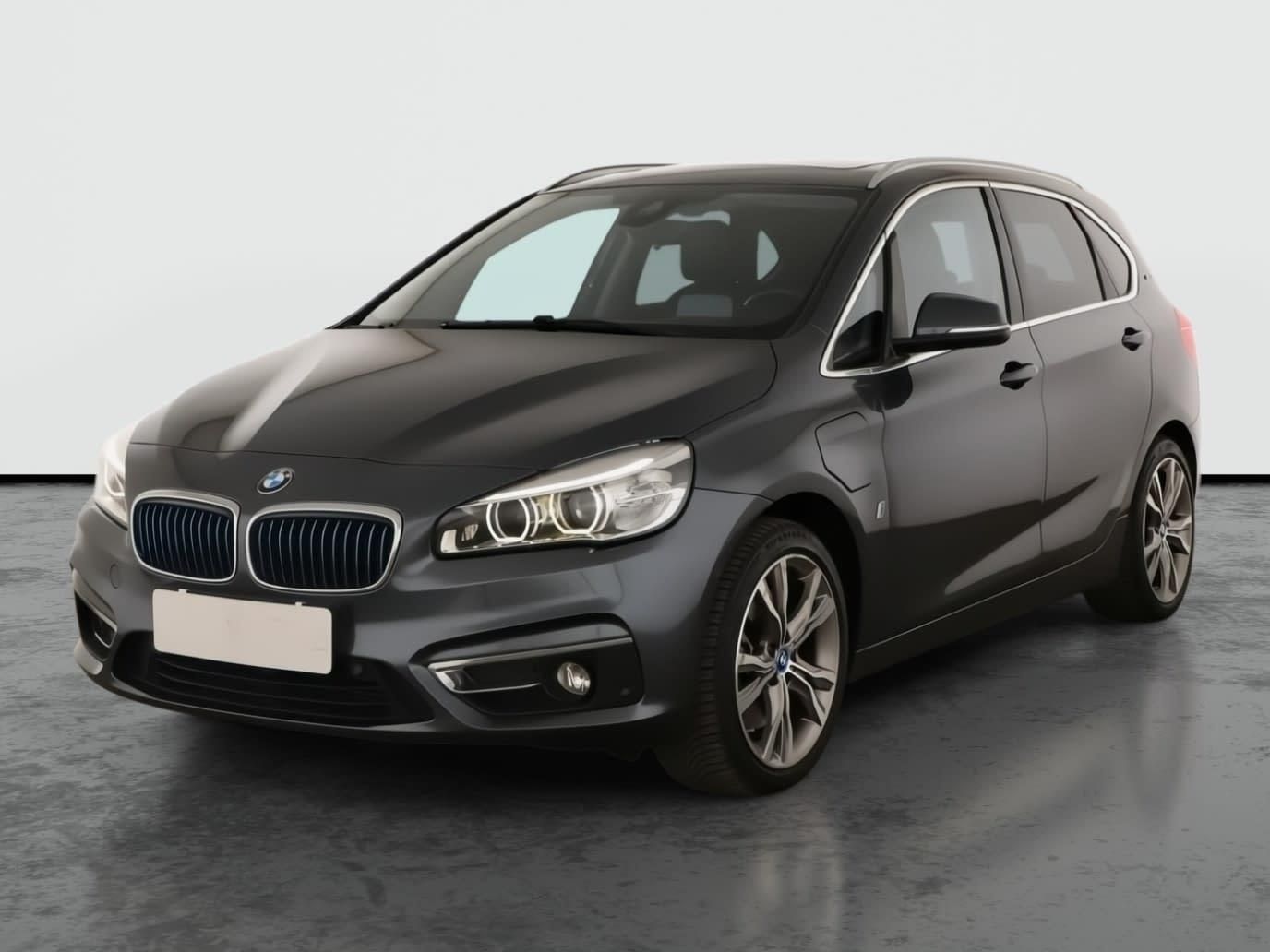 BMW Řada 2, 225xe Active Tourer, 4X4 - fotka 2