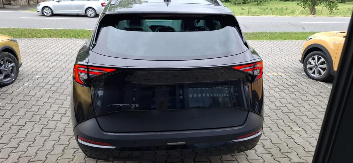 Kia Sportage, 1,6 T-GDi 7DCT BLACK EDITION - fotka 4