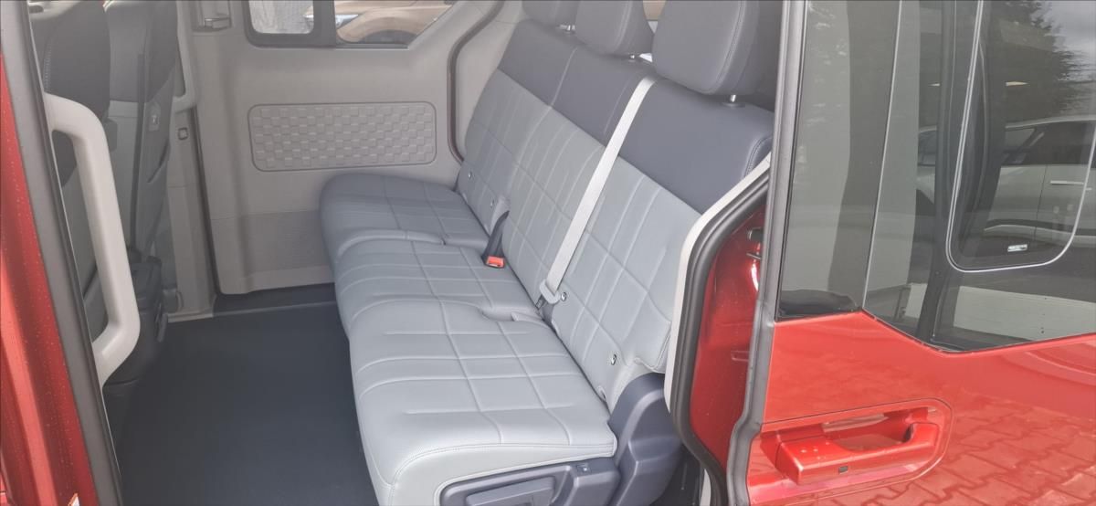 Kia PV5, 4x2 ELITE 71,2 KWH (2026) - fotka 6