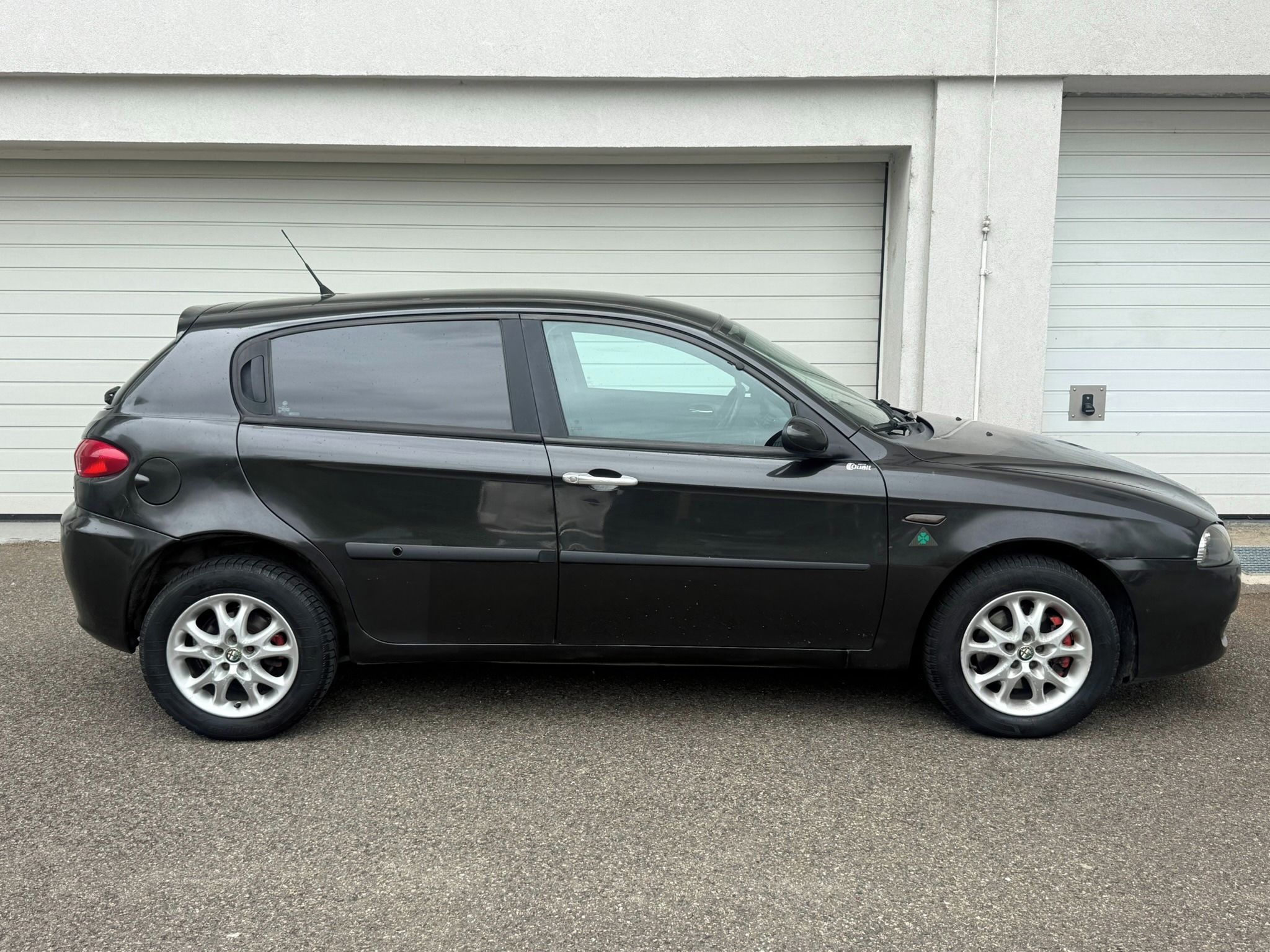 Alfa Romeo 147, 1.6i, 77kw L+Z pneu - fotka 6