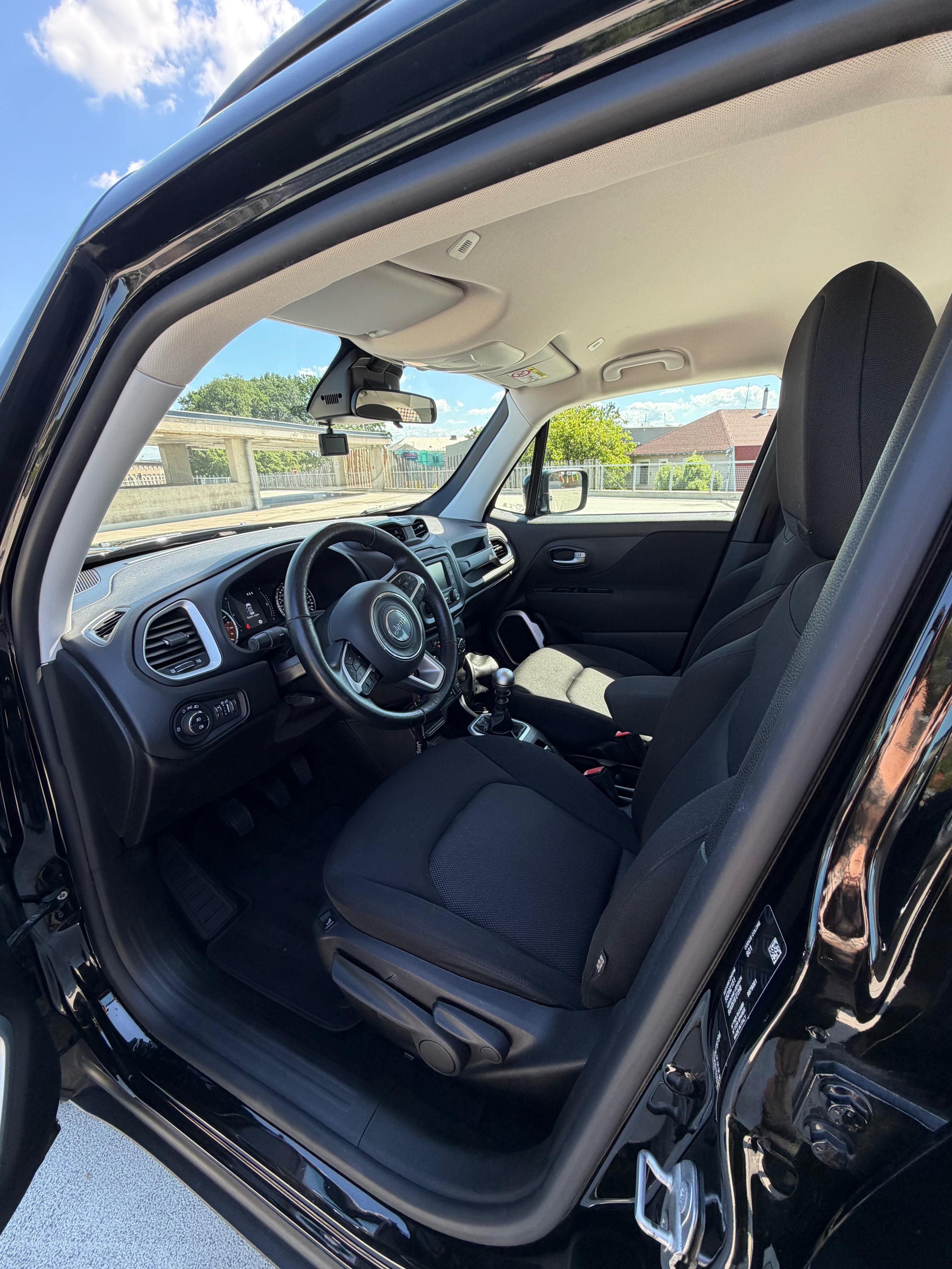 Jeep Renegade, Jeep Renegade 1.0 Turbo 120 k - fotka 5