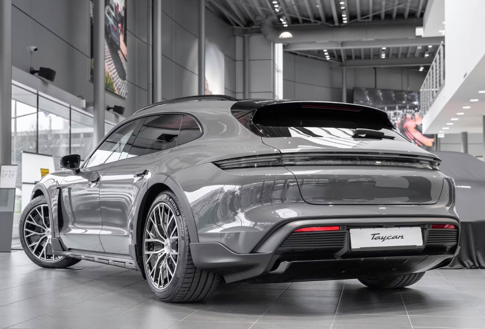 Porsche Taycan, 4 Cross Turismo HuD Pano Venti - fotka 4