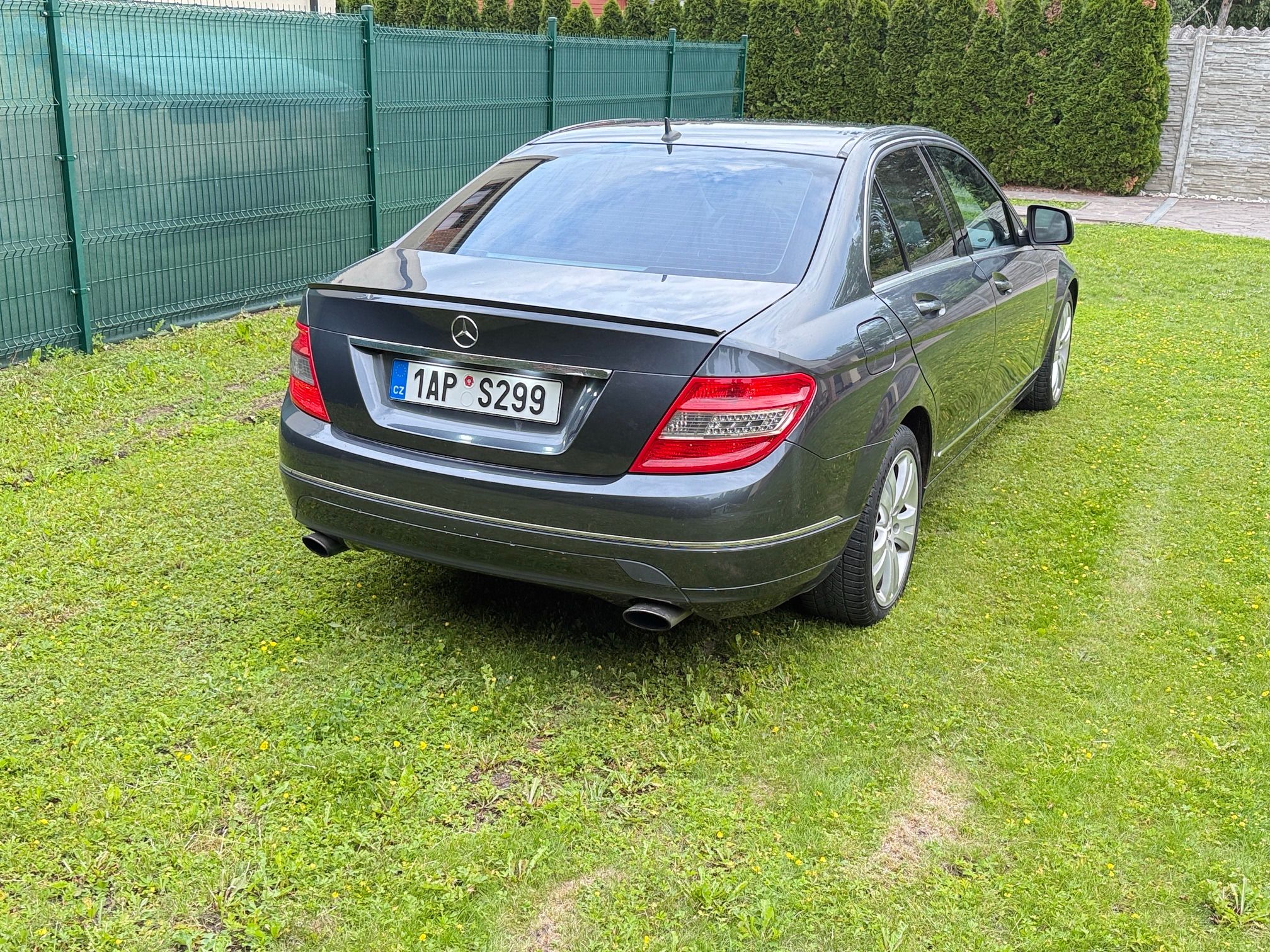 Mercedes-Benz Třídy C, 320 CDI AVANTGARDE - fotka 4