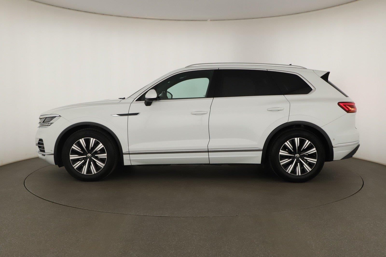 Volkswagen Touareg, 3.0 TDI, Elegance - fotka 3