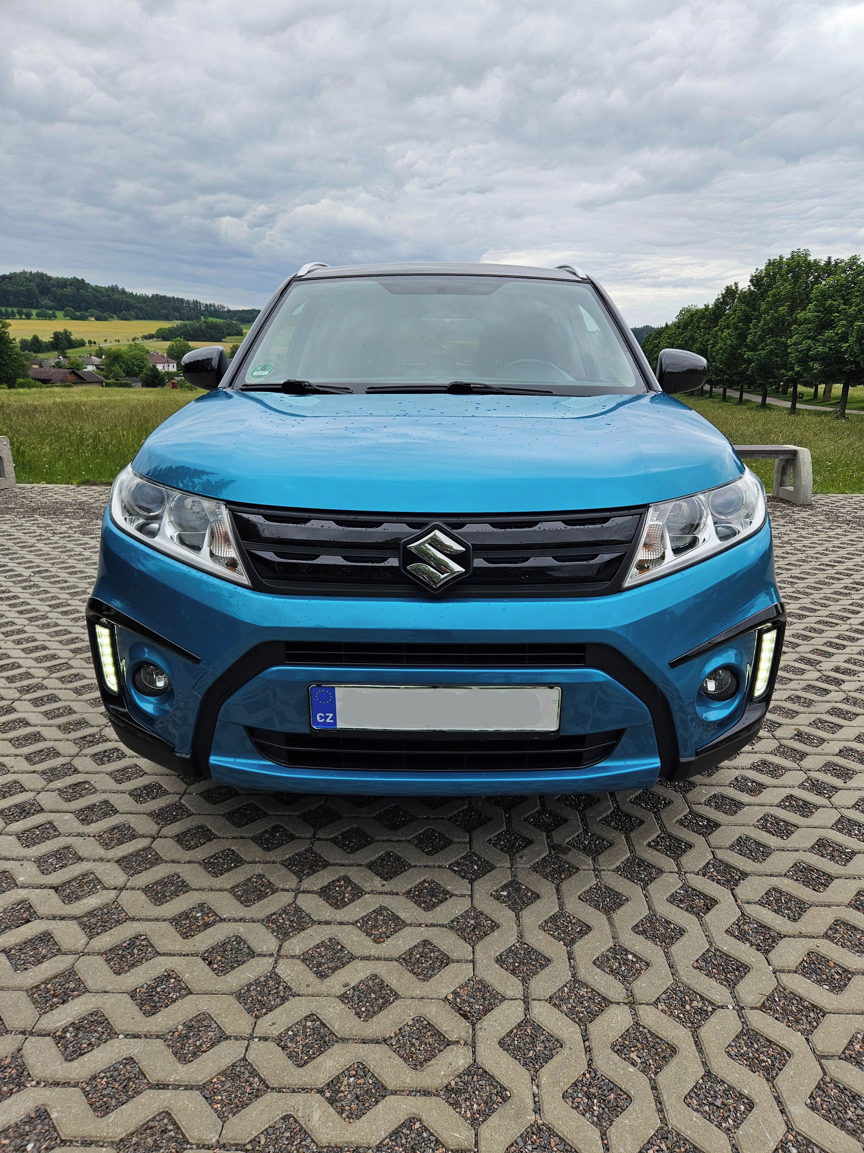 Suzuki Vitara, 4X4 1.6i 88KW ACC KAMERA - fotka 2