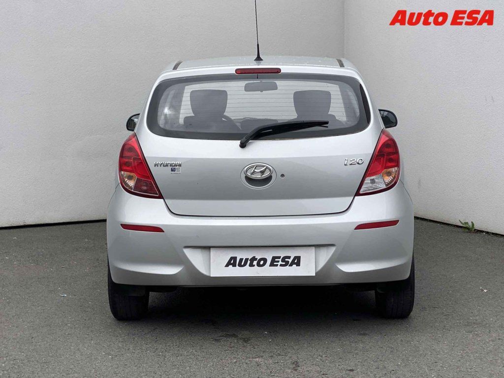 Hyundai i20, 1.2i,ČR - fotka 5