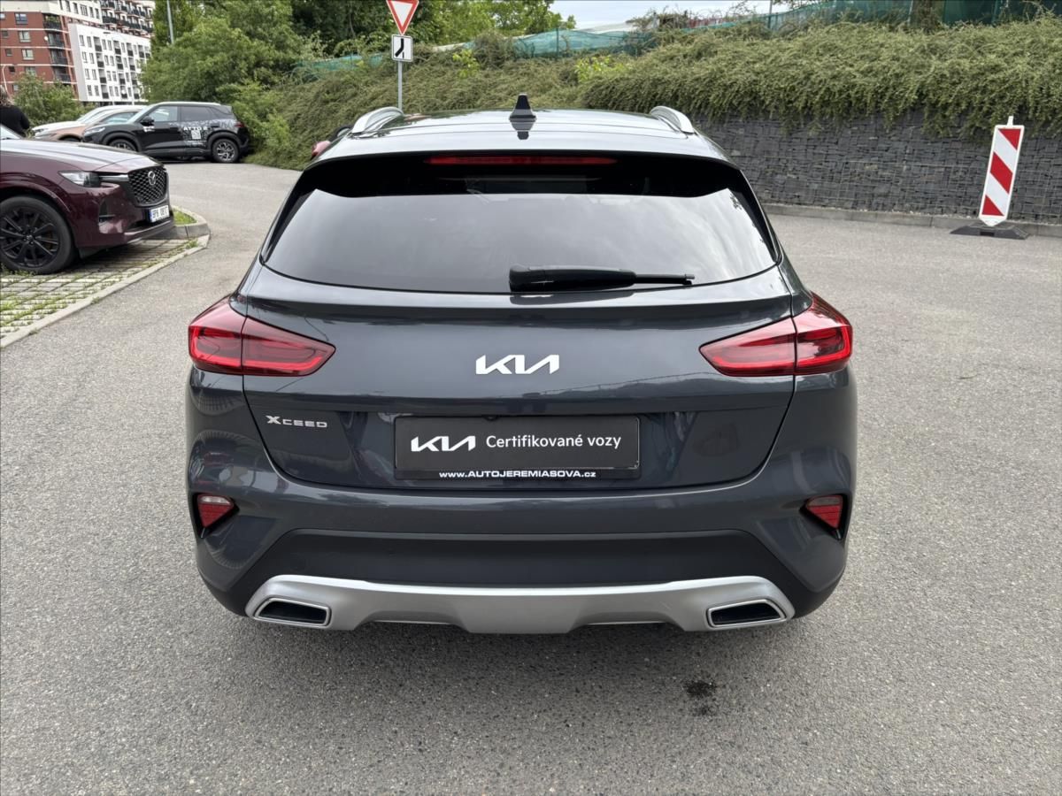 Kia XCee´d, 1,5 AT Black Edition ZÁRUKA - fotka 4