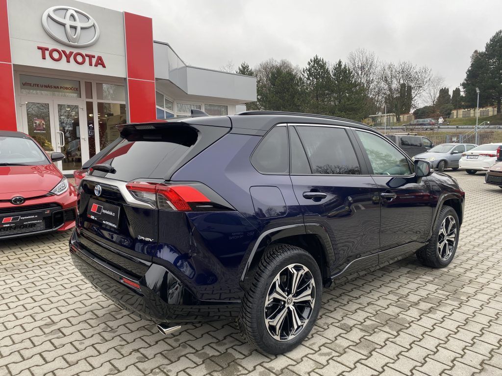 Toyota Rav4, 2.5 Plug-in 185 Selection - fotka 6