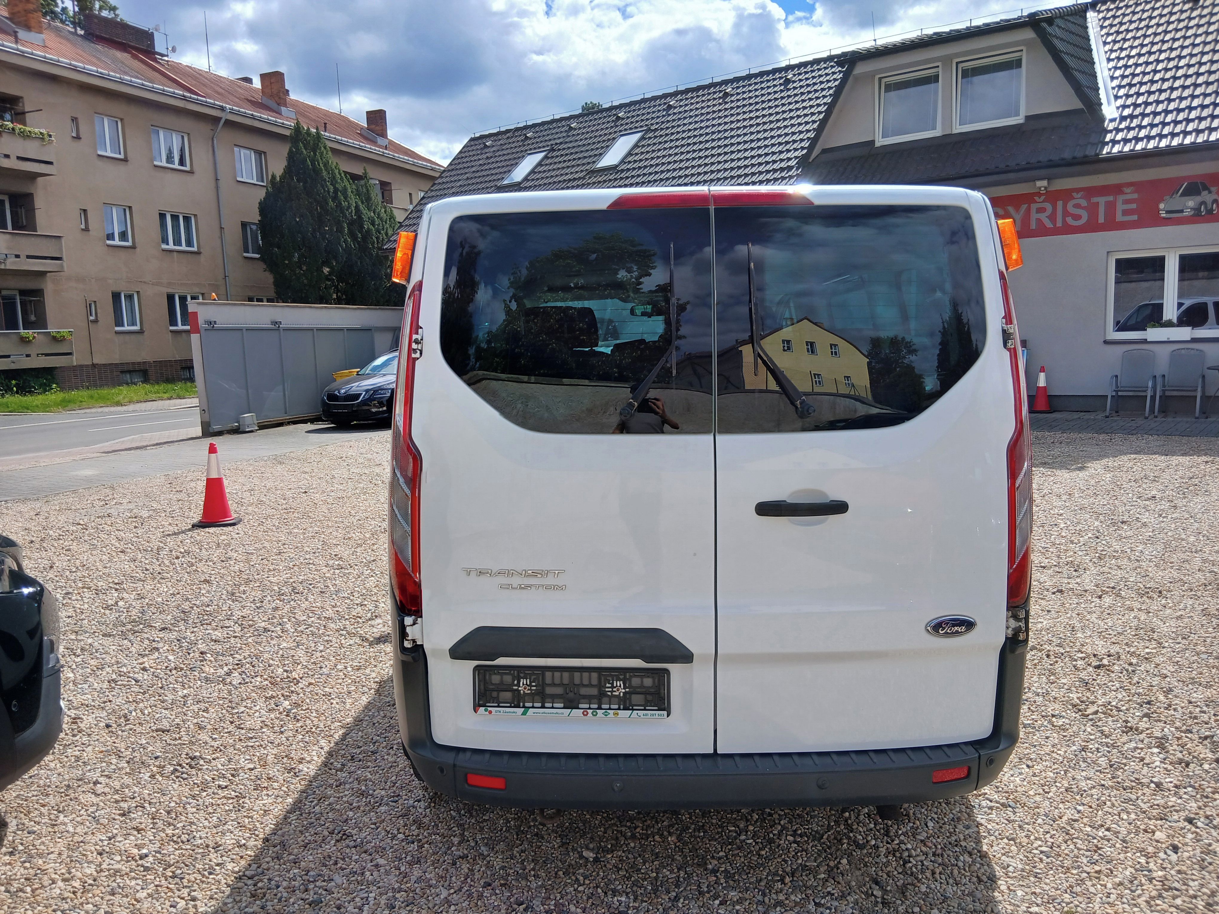 Ford Transit Custom, 2.0TDCi 96KW 9Míst S.kniha - fotka 6