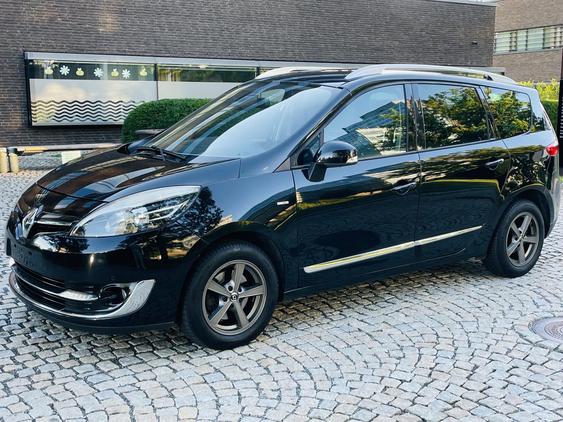 Renault Grand Scénic, 1.6dCi MANUÁL KAMERA SERVISKA - fotka 6