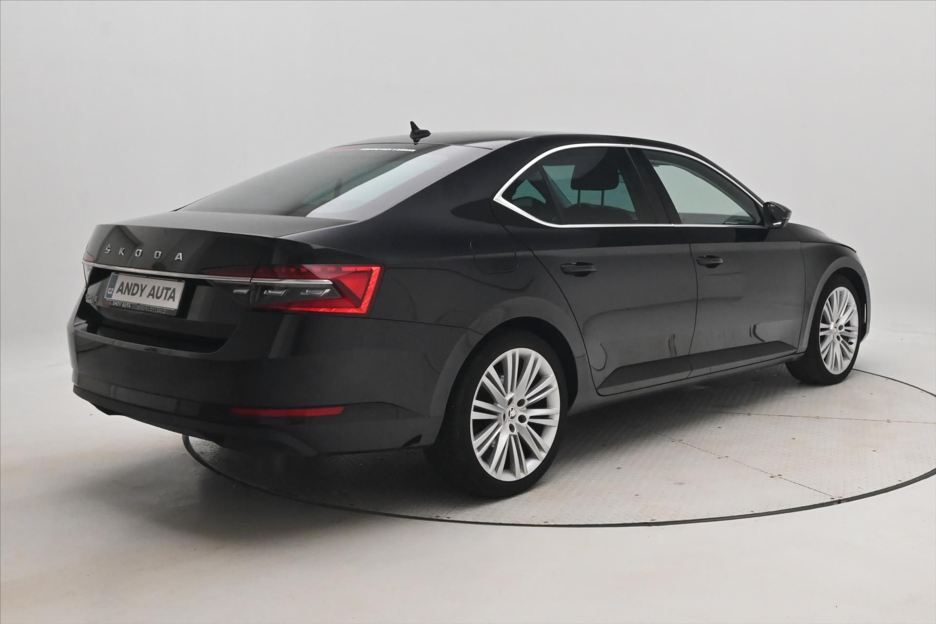 Škoda Superb, 2,0 TDI 110 kW Style Záruka až - fotka 5