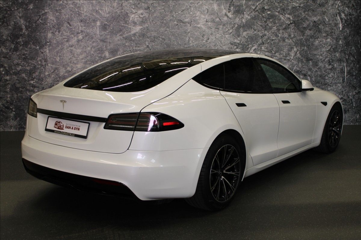 Tesla Model S, Long Range ZÁNOVNÍ! - fotka 4