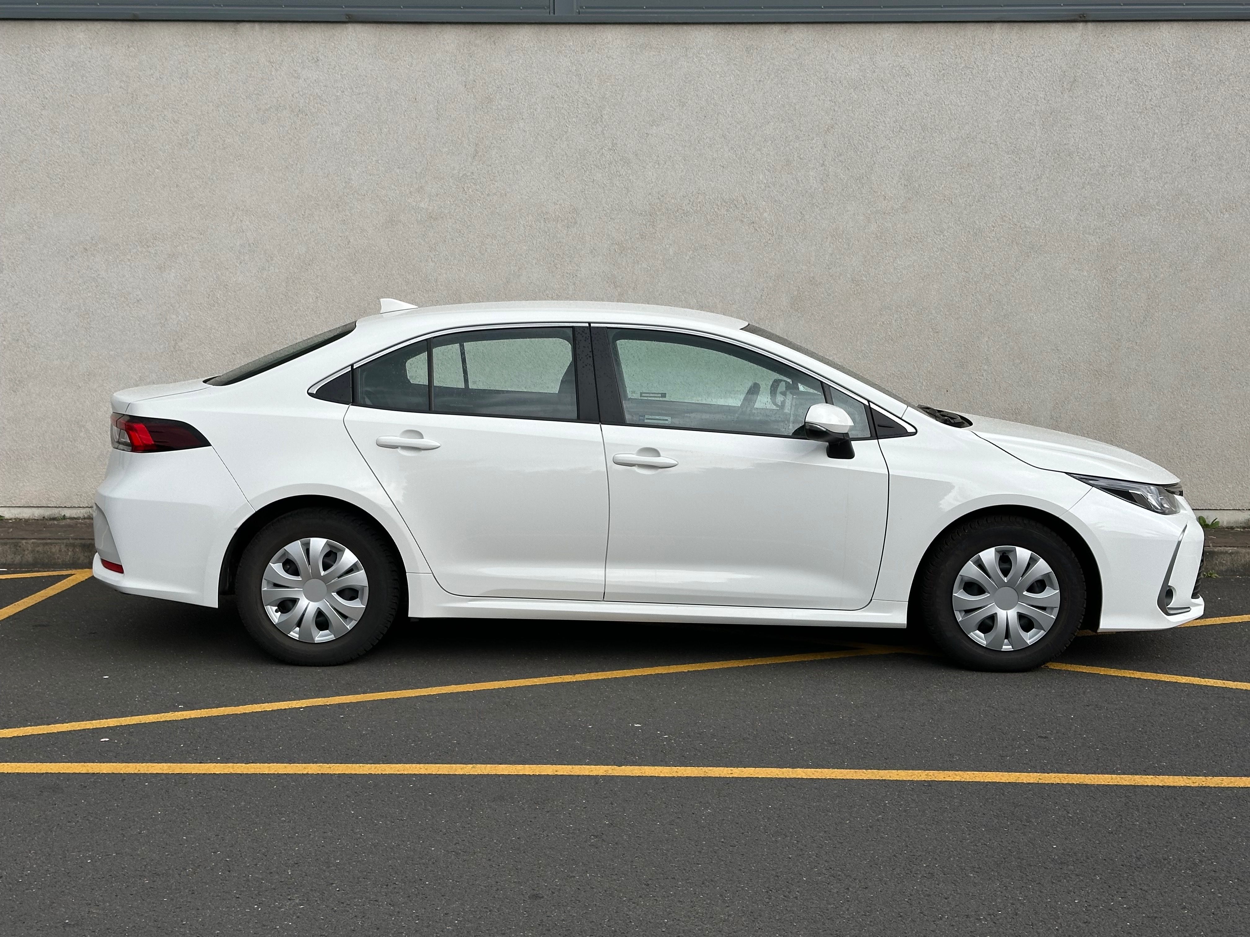 Toyota Corolla, Hybrid,1.maj.Čr,kamera,DPH - fotka 3