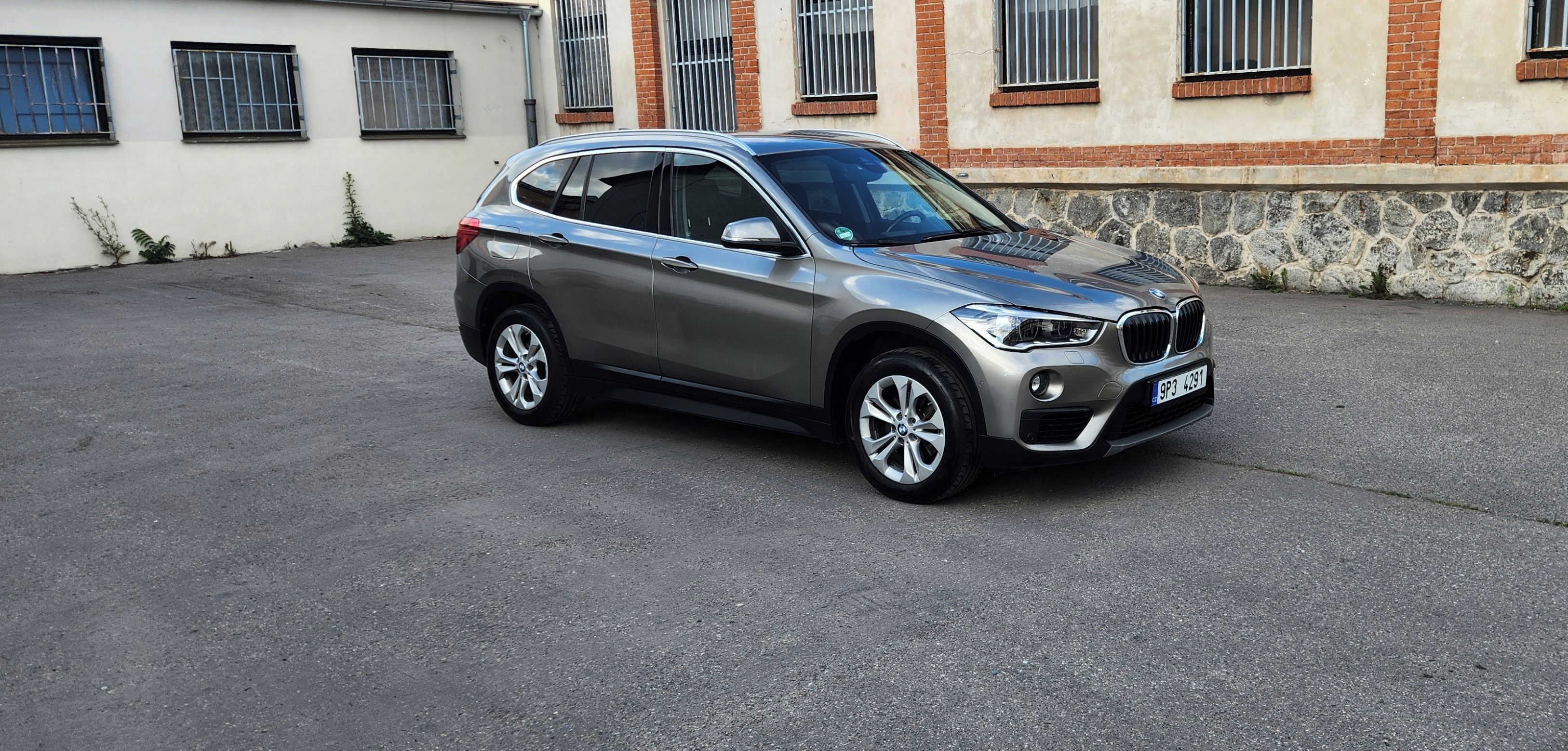 BMW X1