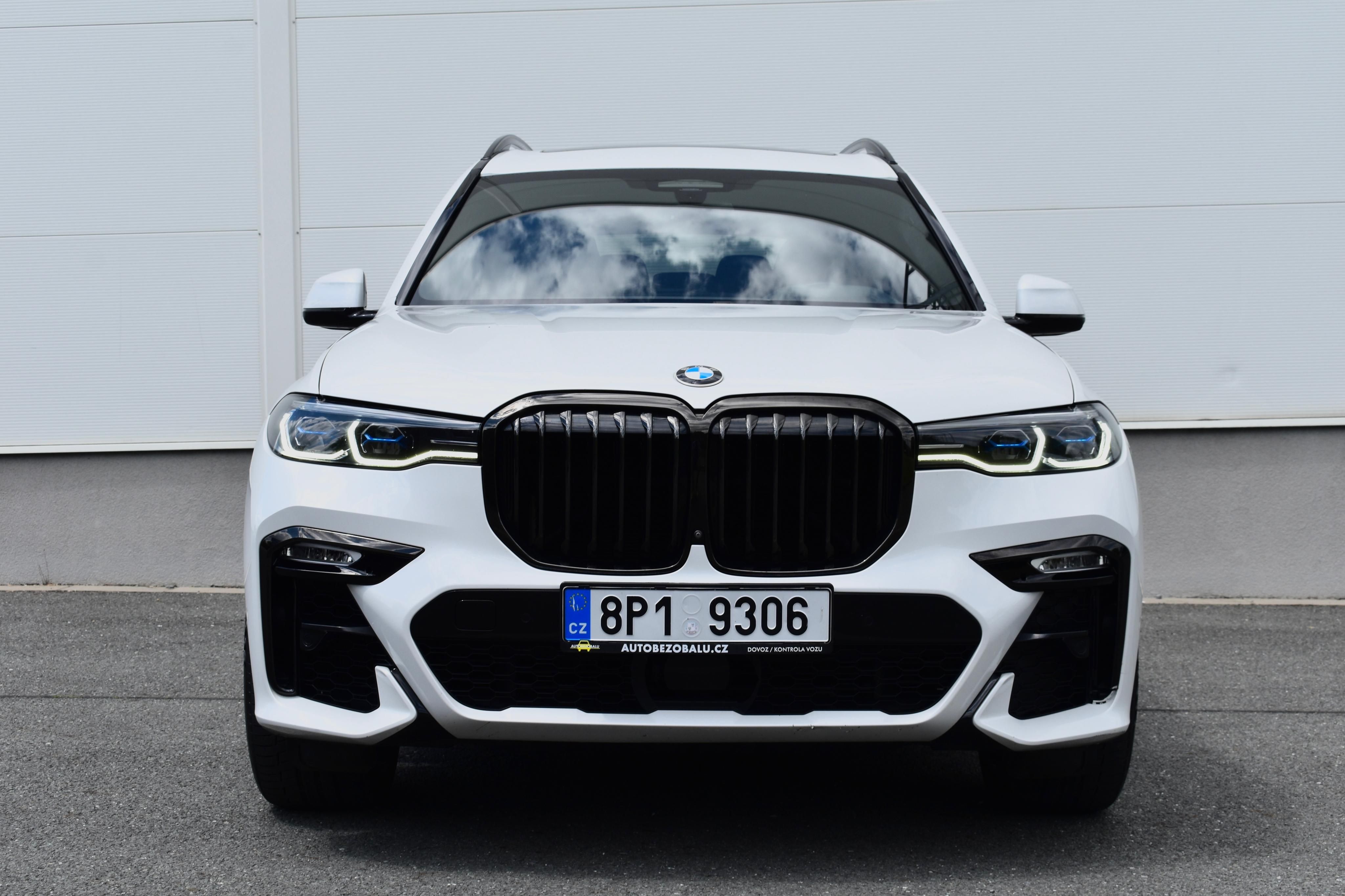 BMW X7, M50i/INDIVIDUAL/CRYSTAL/DPH - fotka 2