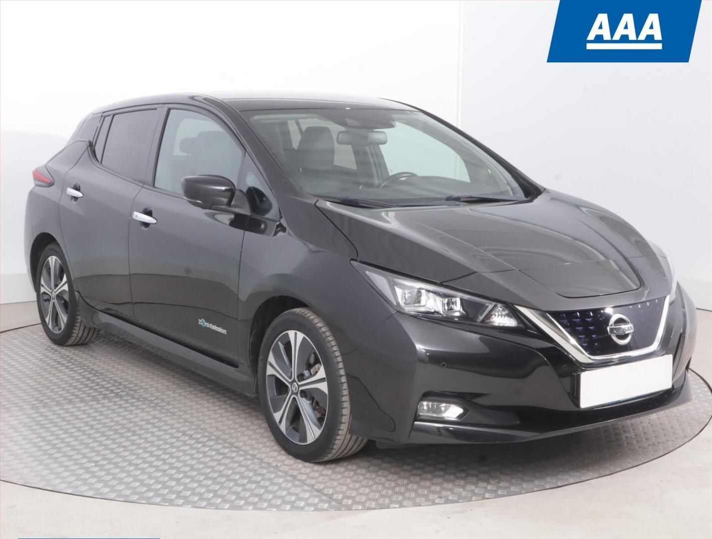 Nissan LEAF, 40 kWh, SoH 88%, Automat