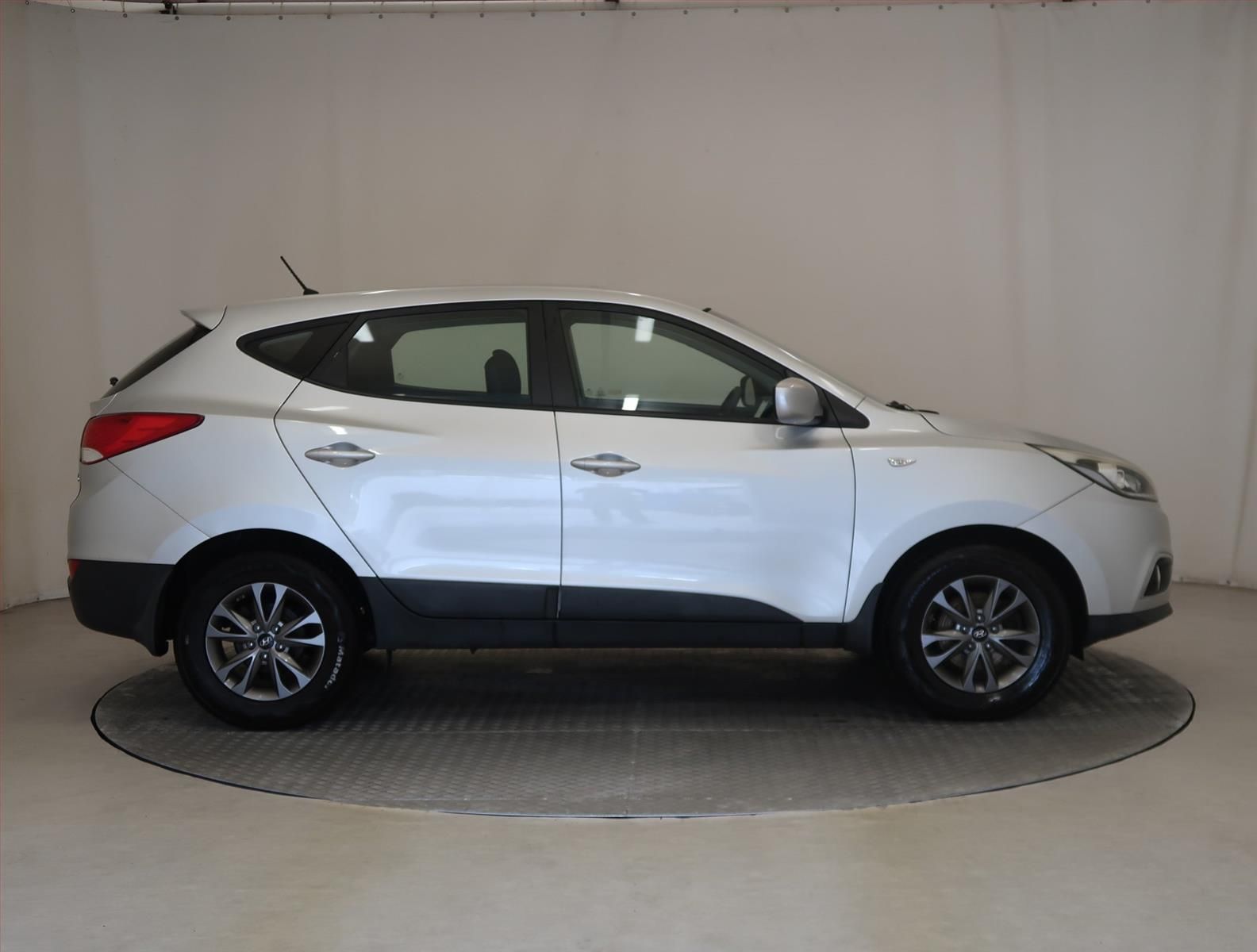 Hyundai ix35, 1.6 GDI, Tempomat - fotka 6