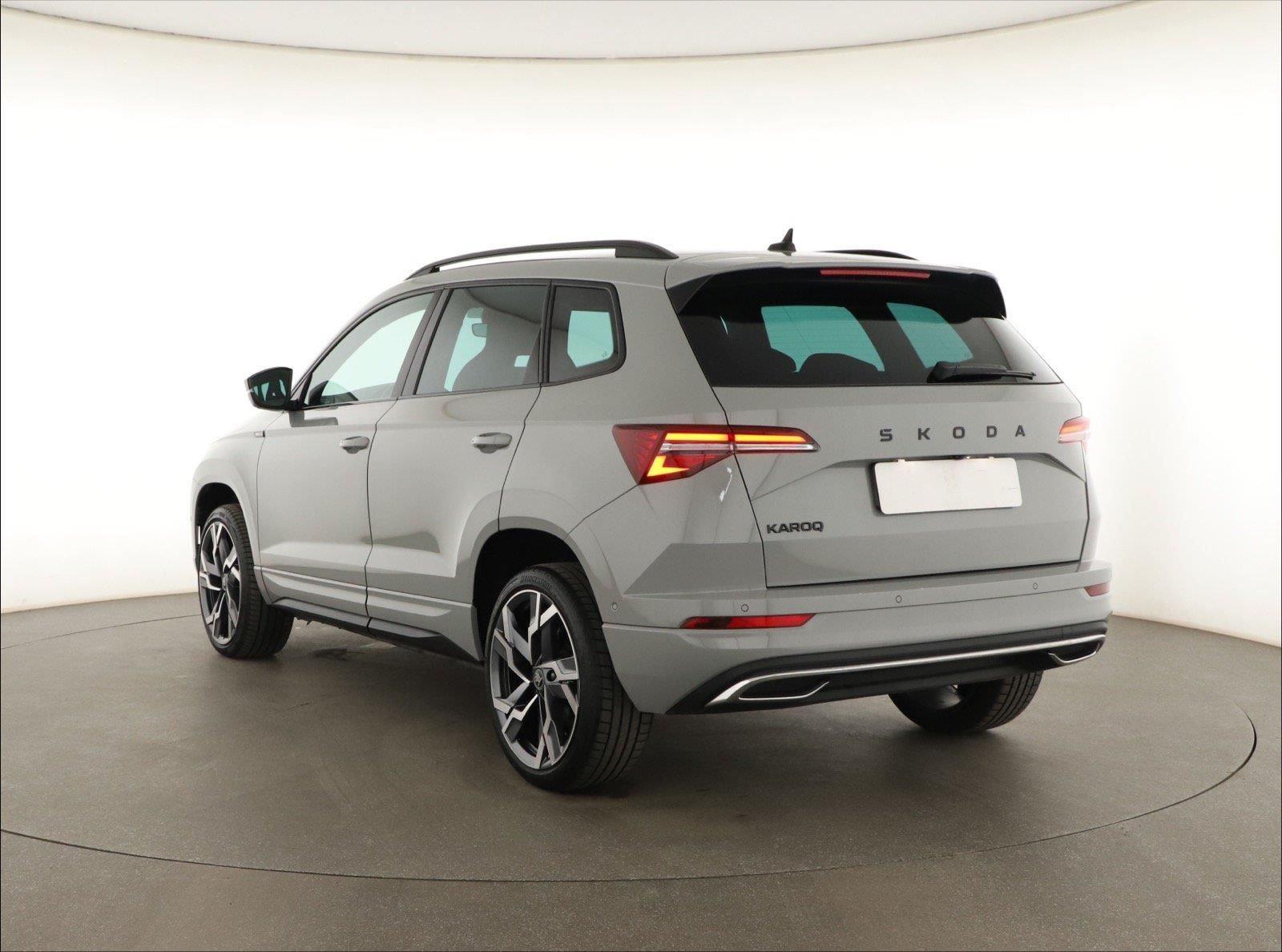 Škoda Karoq, 2.0 TDI, Sportline, SPORTLINE - fotka 4