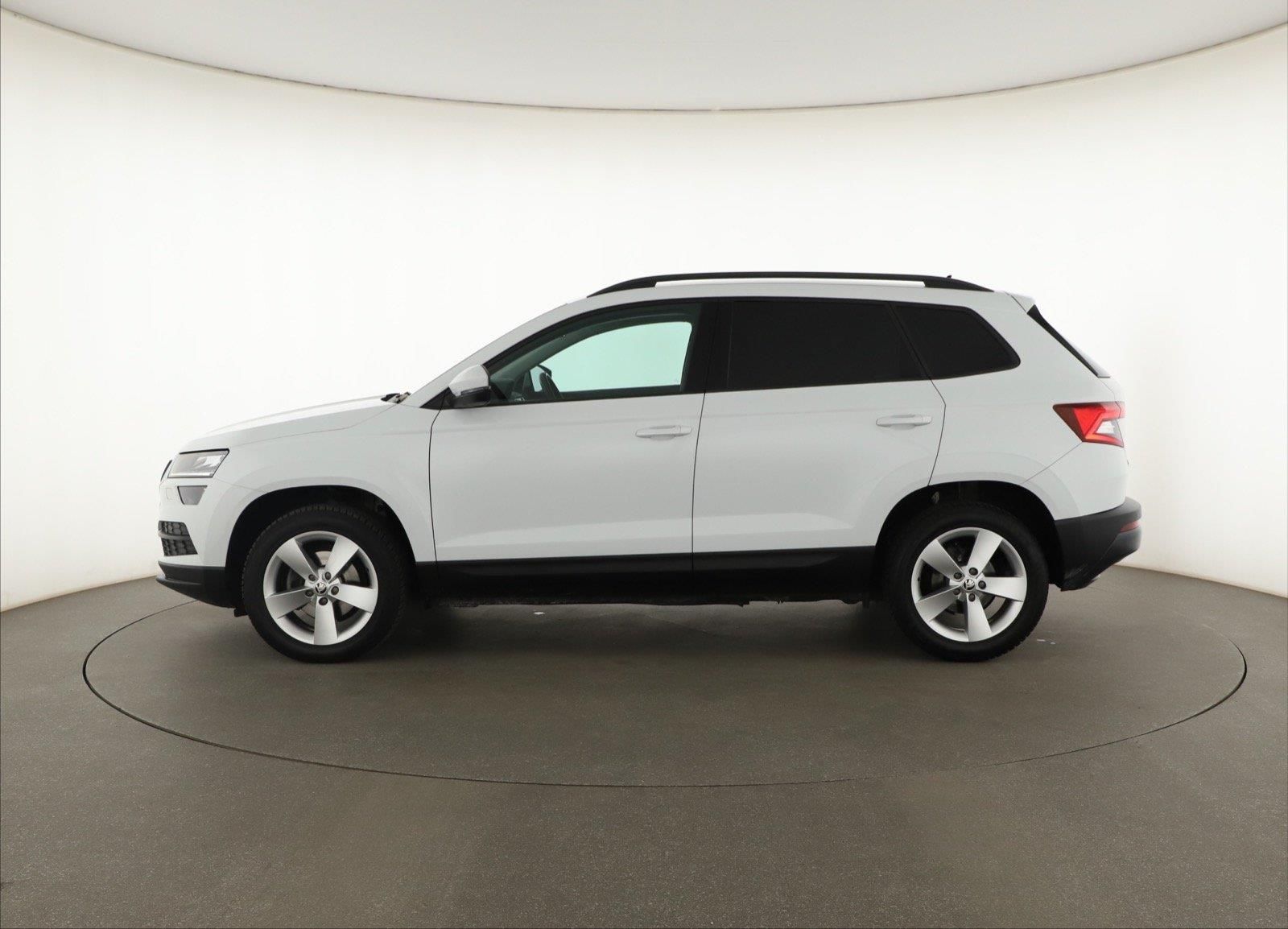 Škoda Karoq, 1.5 TSI, Automat, Navi - fotka 3