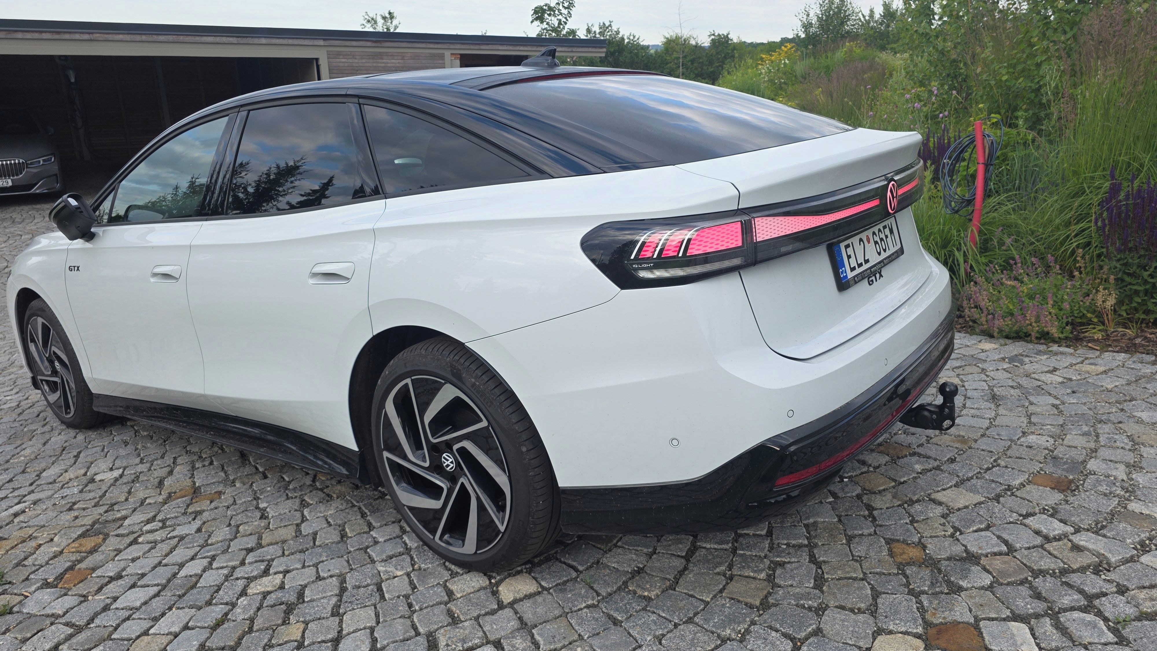 Volkswagen ID.7, GTX 4motion v max výbavě 250kW - fotka 4