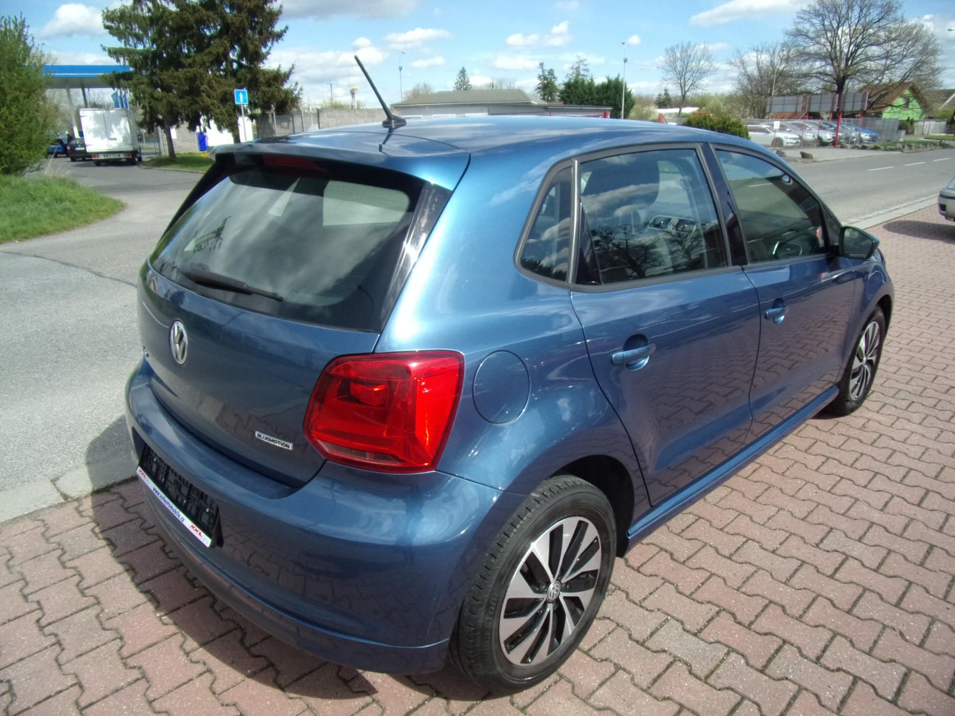 Volkswagen Polo, 1,0TSI KLIMA TEMP VÝHŘEV - fotka 6
