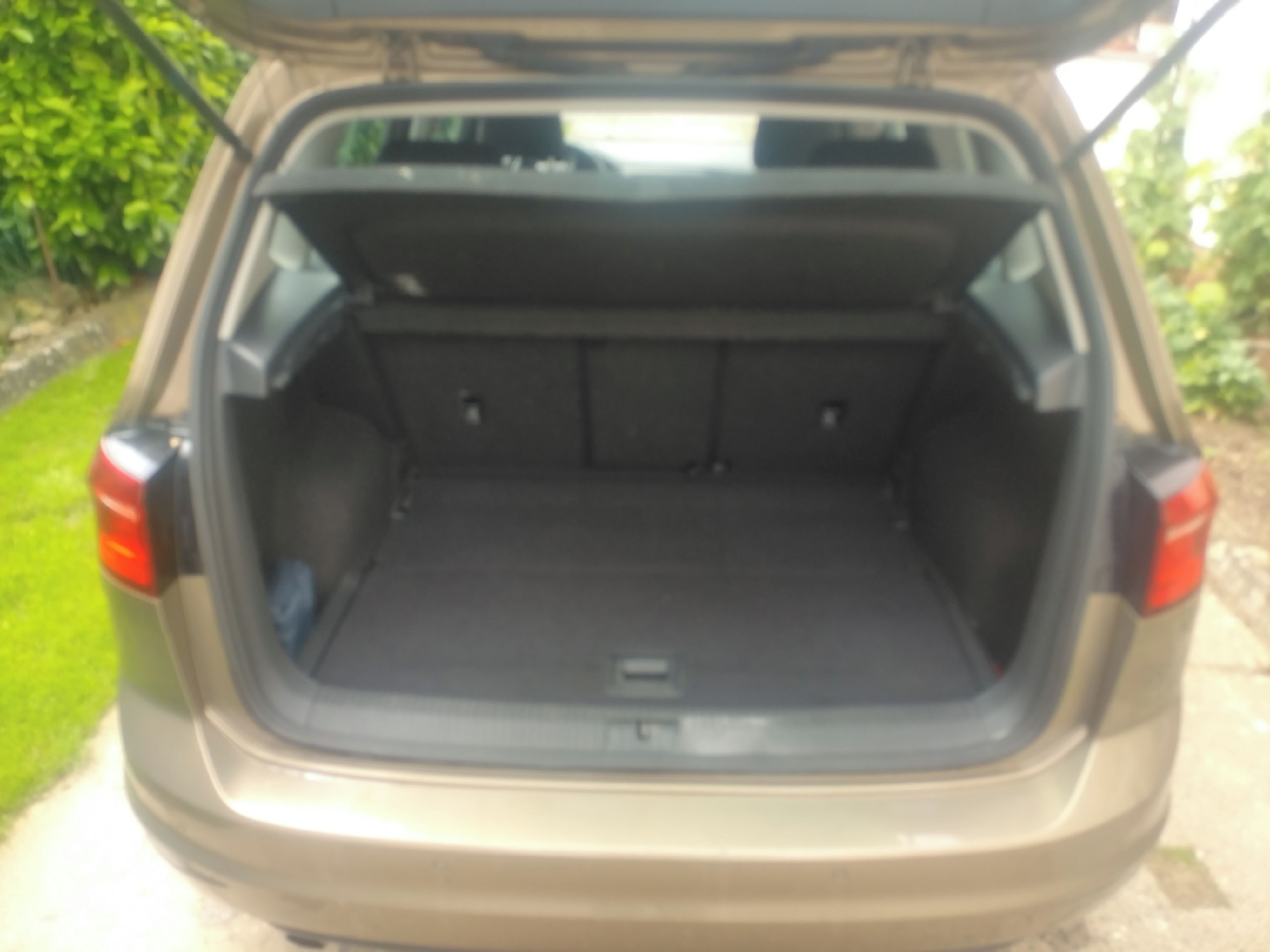 Volkswagen Golf Sportsvan, VW sportvan 1.6 tdi - fotka 4
