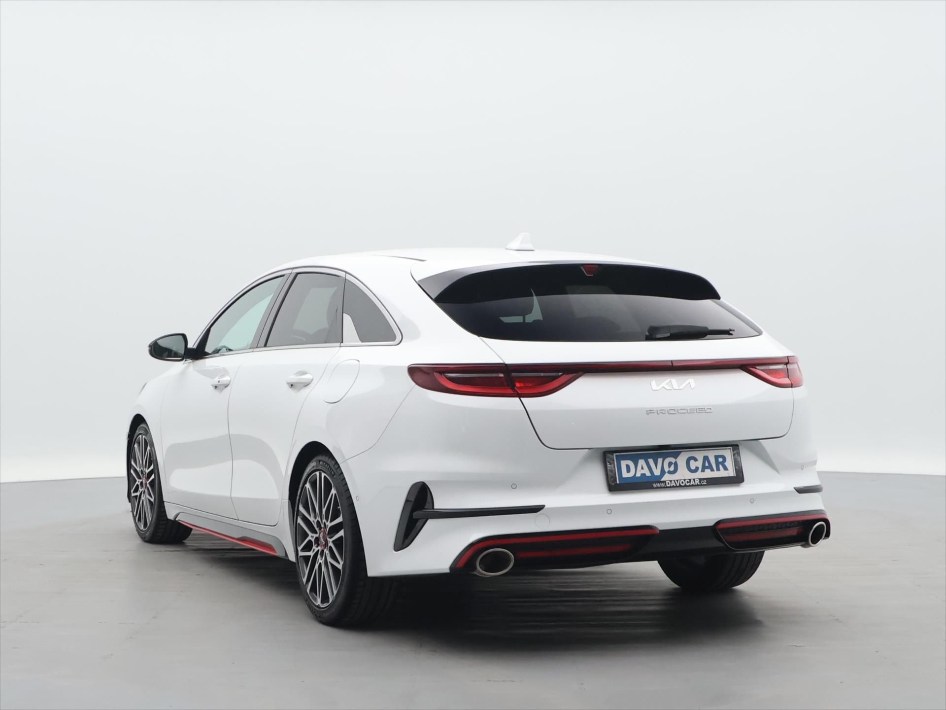 Kia ProCeed, 1,6 T-GDI 150 kW GT Aut. DPH 1 - fotka 5