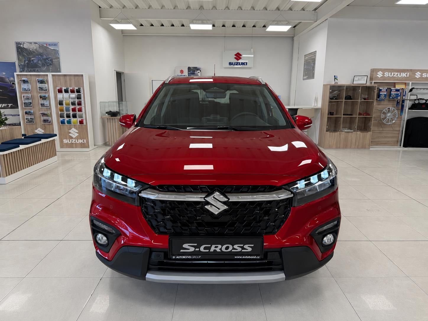 Suzuki S-Cross, PREMIUM 1,4 HYBRID A/T 4x2 MY2 - fotka 2