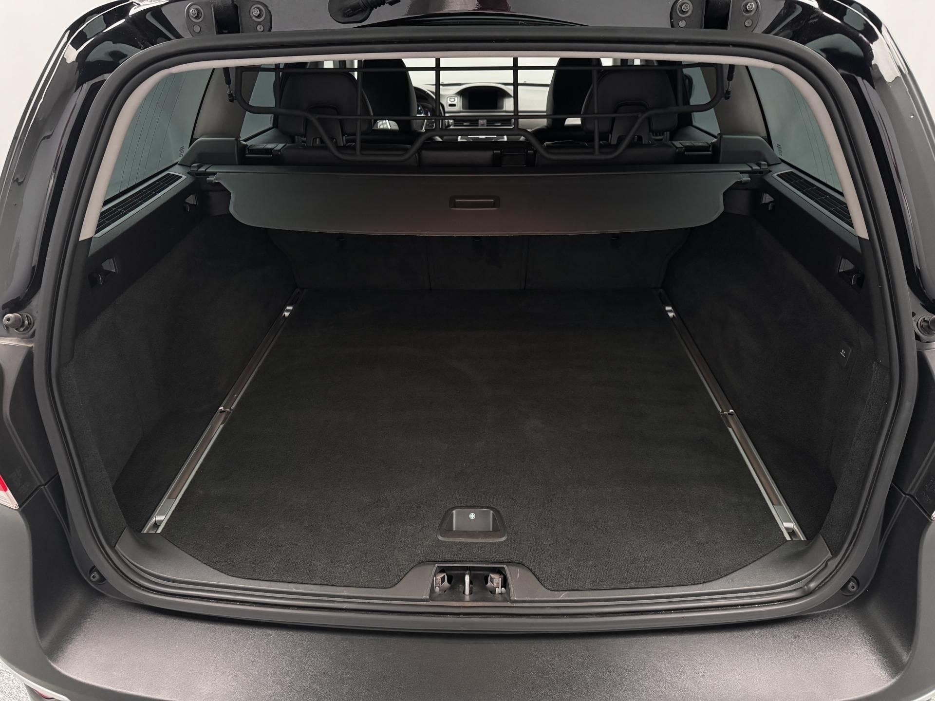 Volvo XC70, D4 AWD SUMMUM AUT - fotka 5