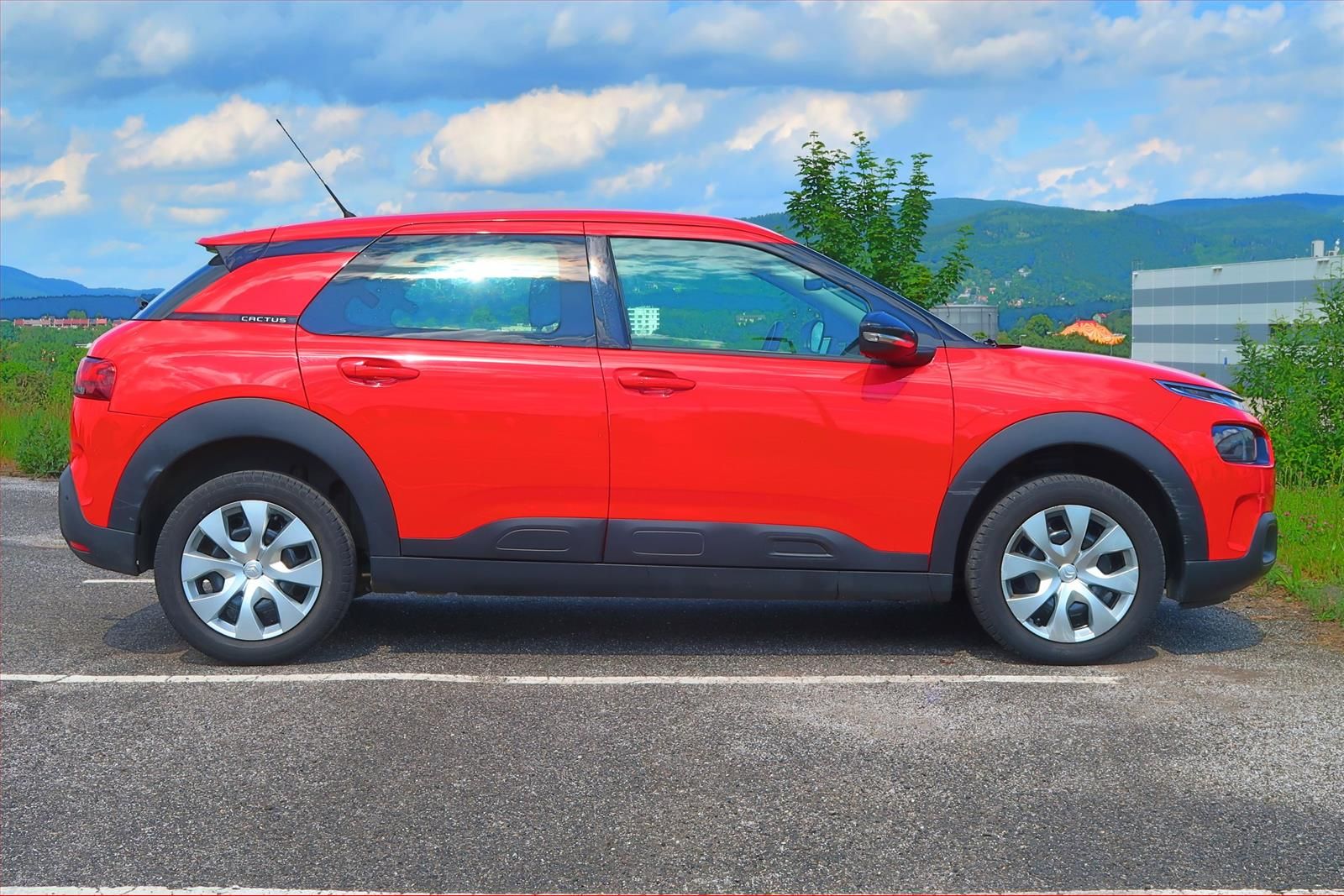 Citroën C4 Cactus, 1.2 PureTech, ČR,1.maj - fotka 6